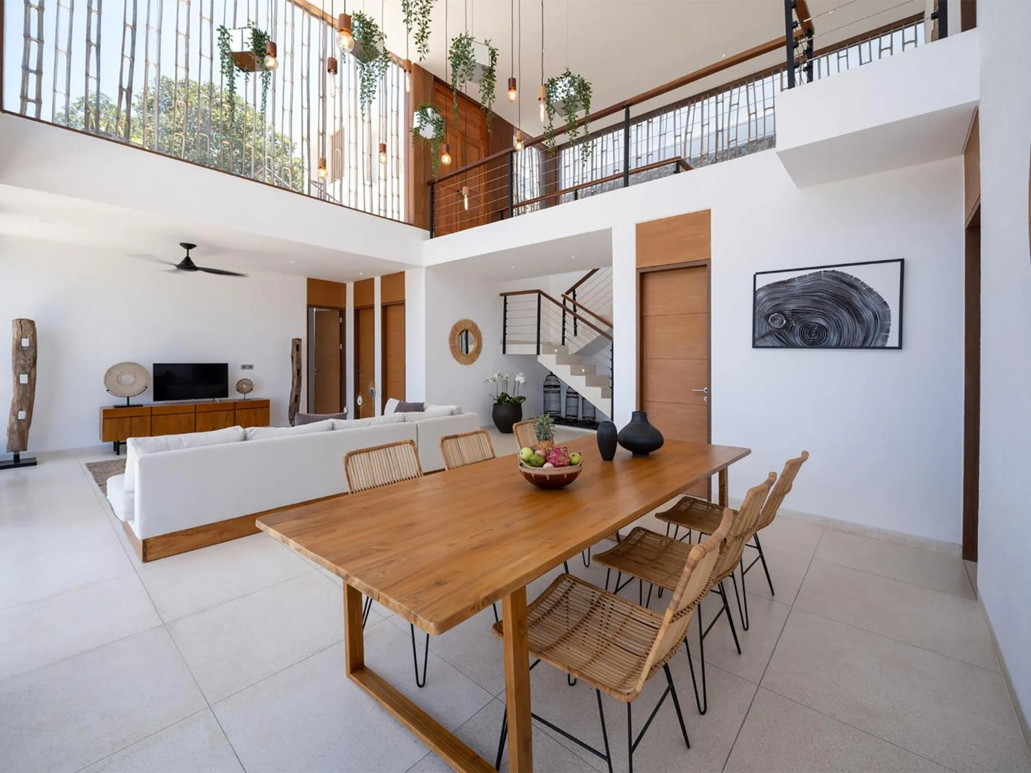 Dining area in Selong Selo Resort and Villas