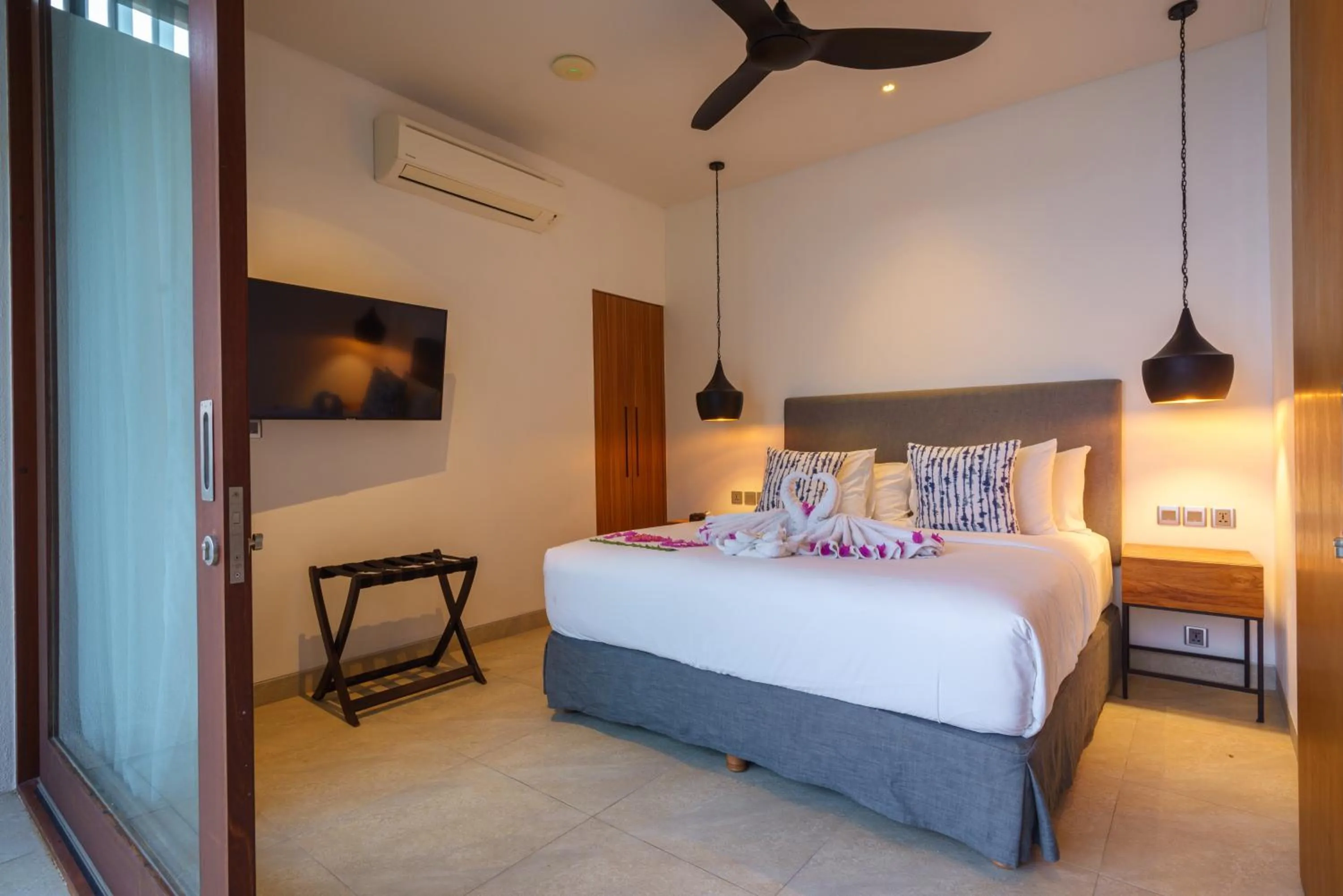 Bedroom, Bed in Selong Selo Resort and Villas