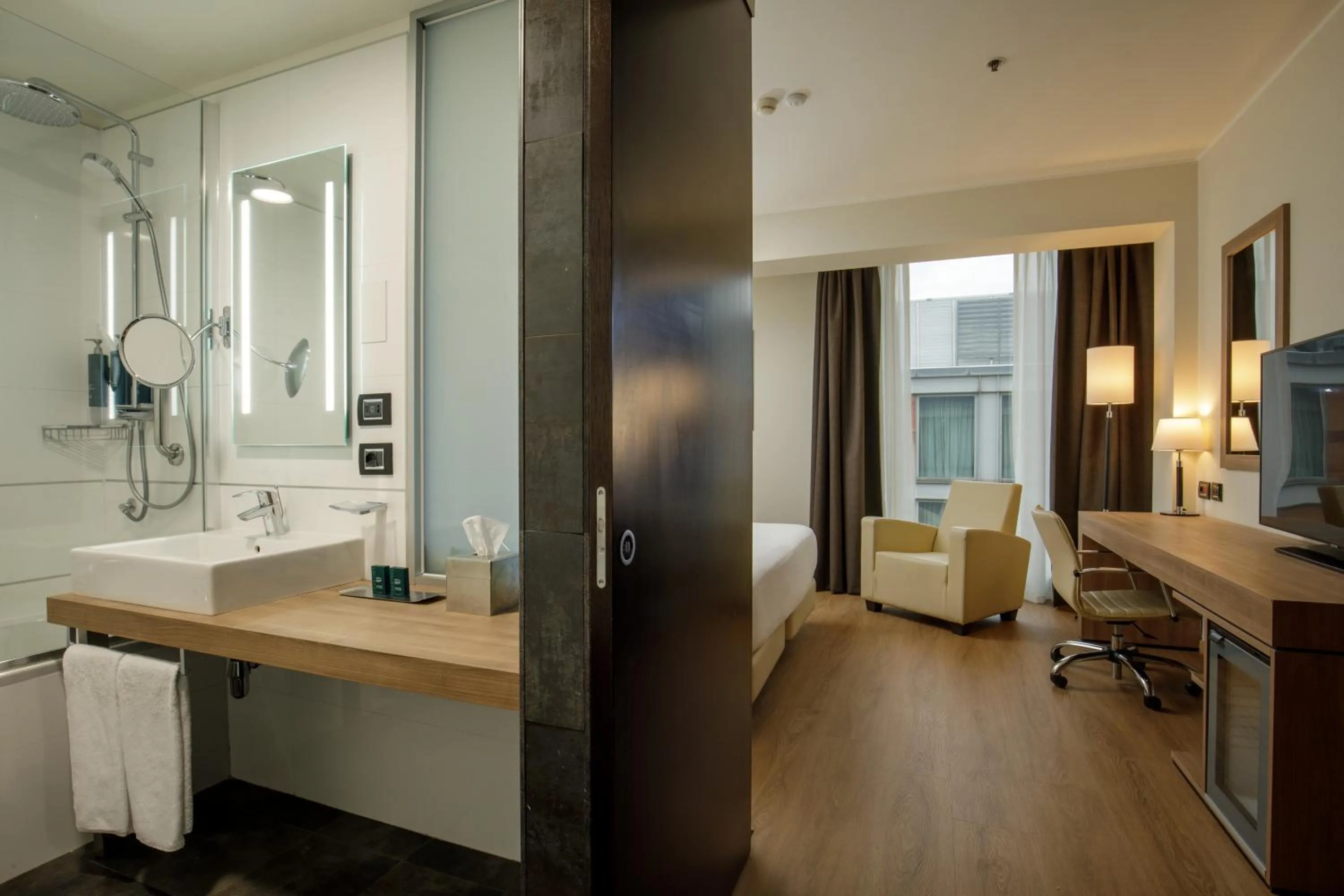 Bathroom in DoubleTree By Hilton Milan