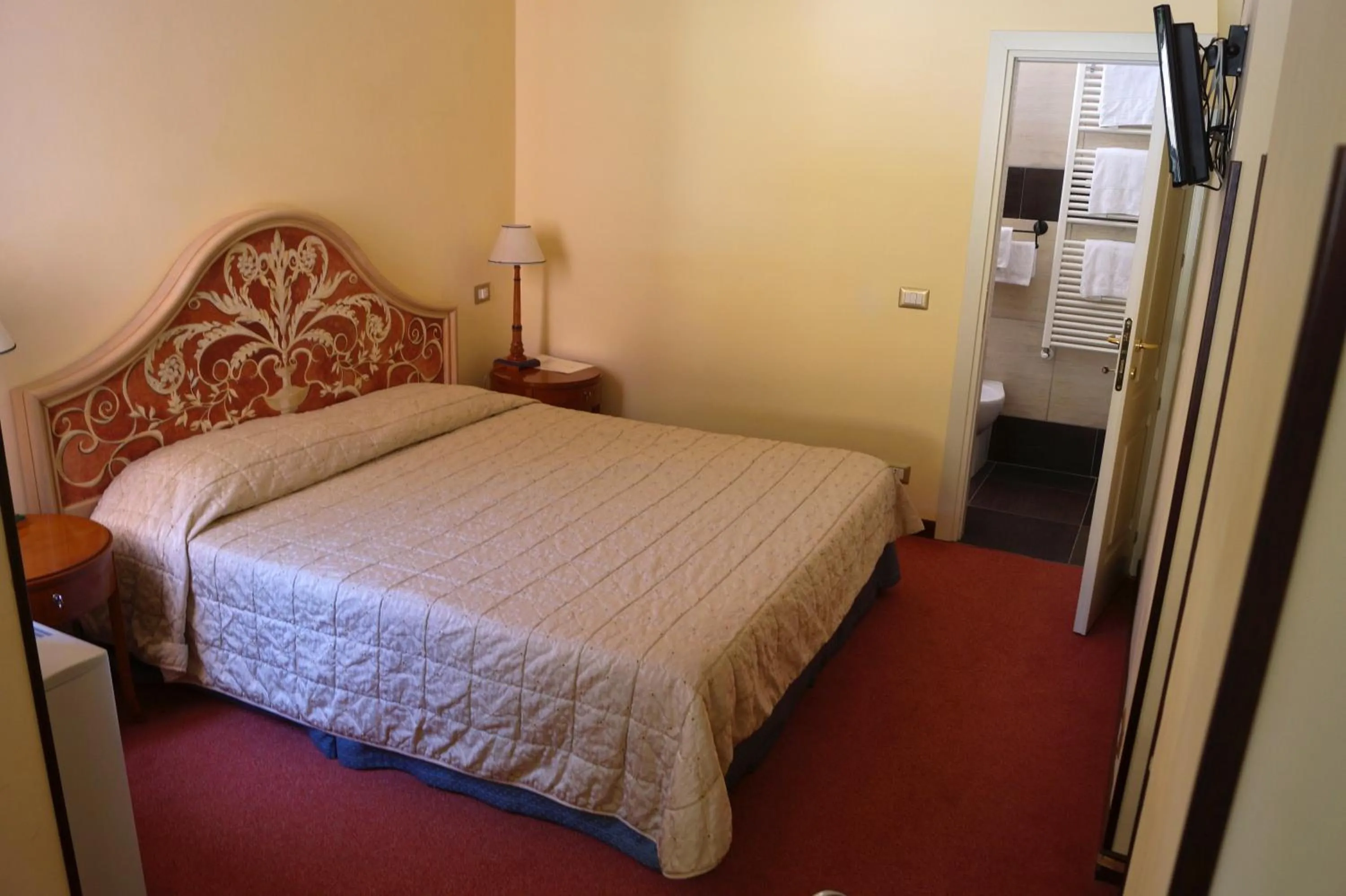 Photo of the whole room, Bed in Dimora della Fonte