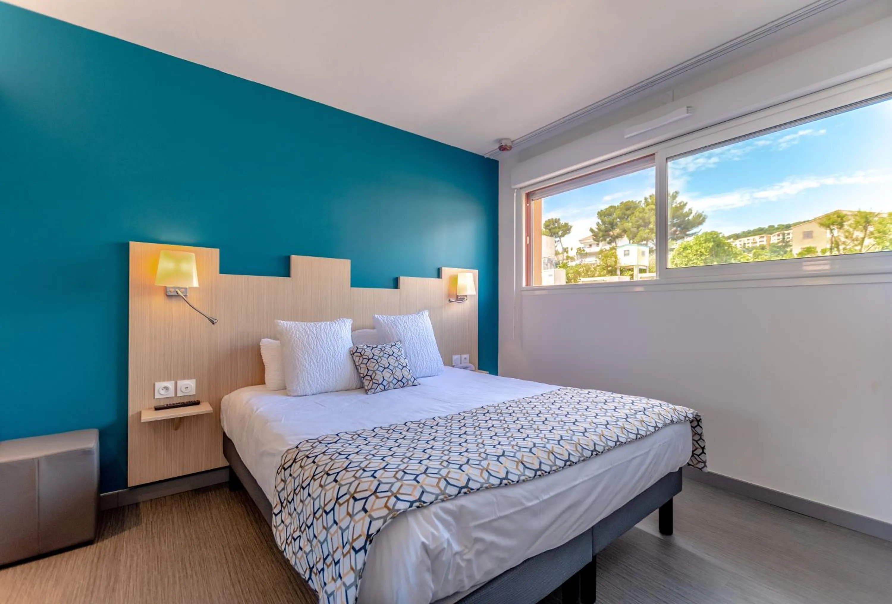 Photo of the whole room, Bed in Hotel Le Virevent