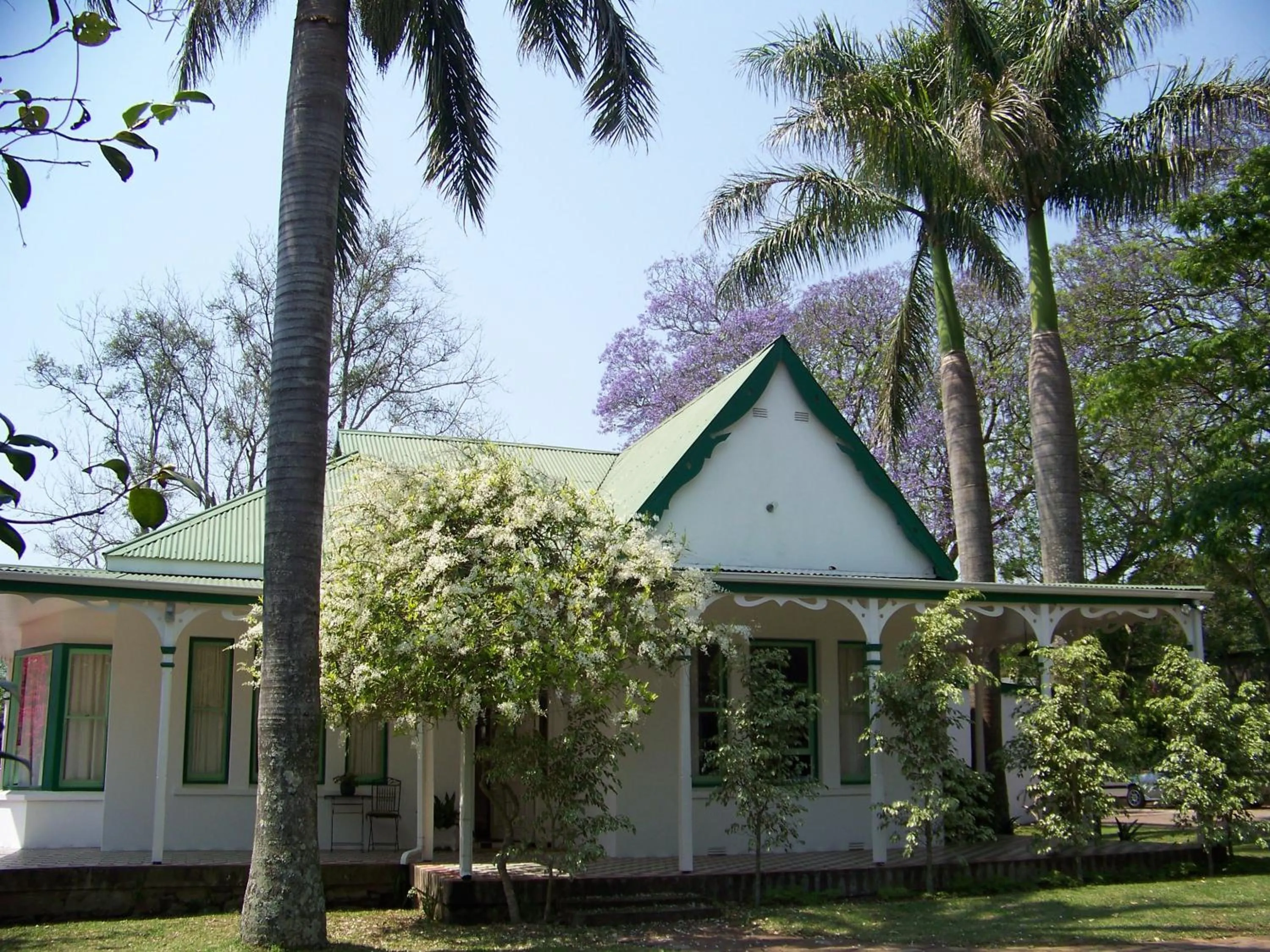 Property building in Sugar Hill Manor