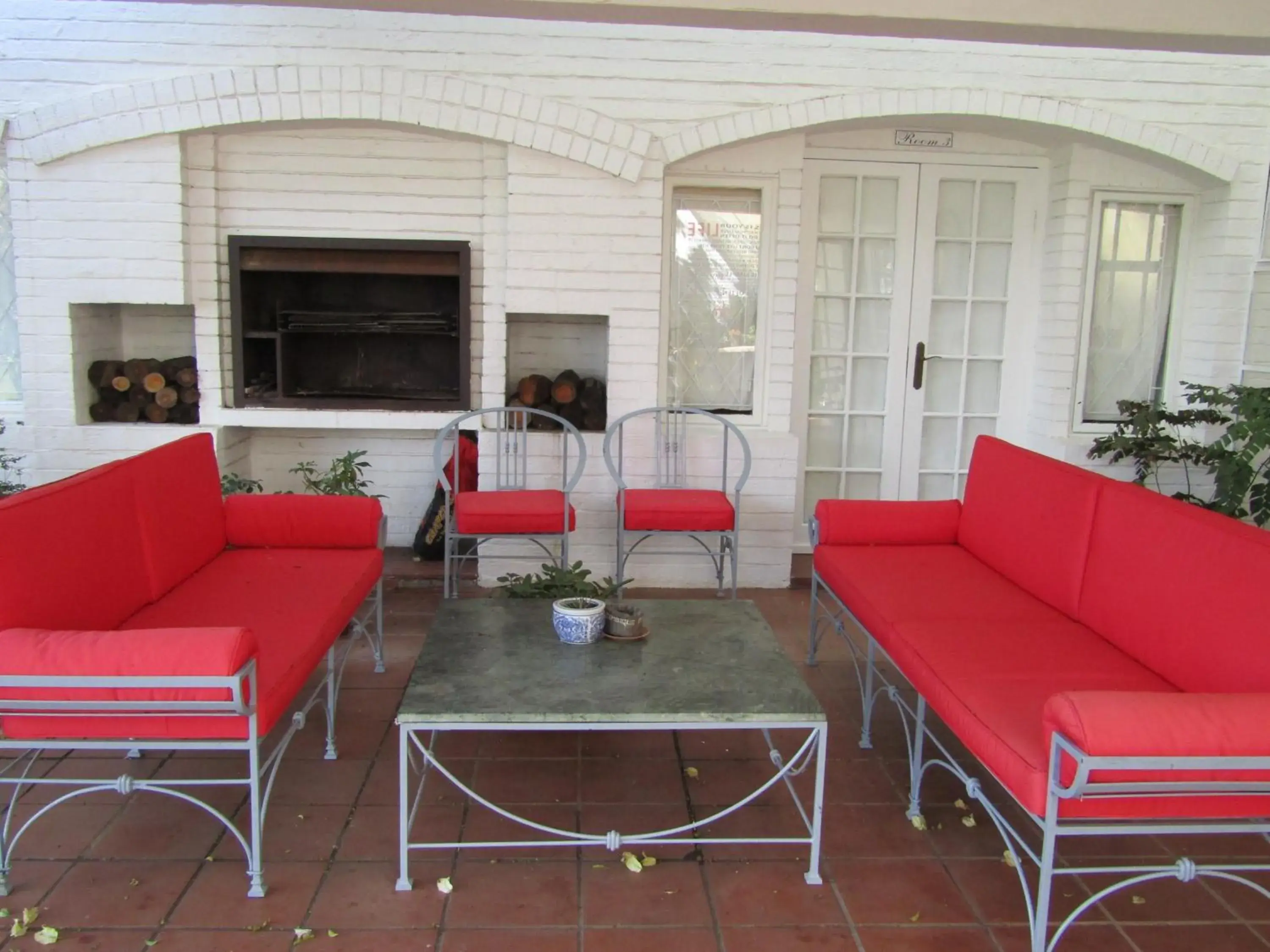 Family Room in Sugar Hill Manor Family Room in Sugar Hill Manor