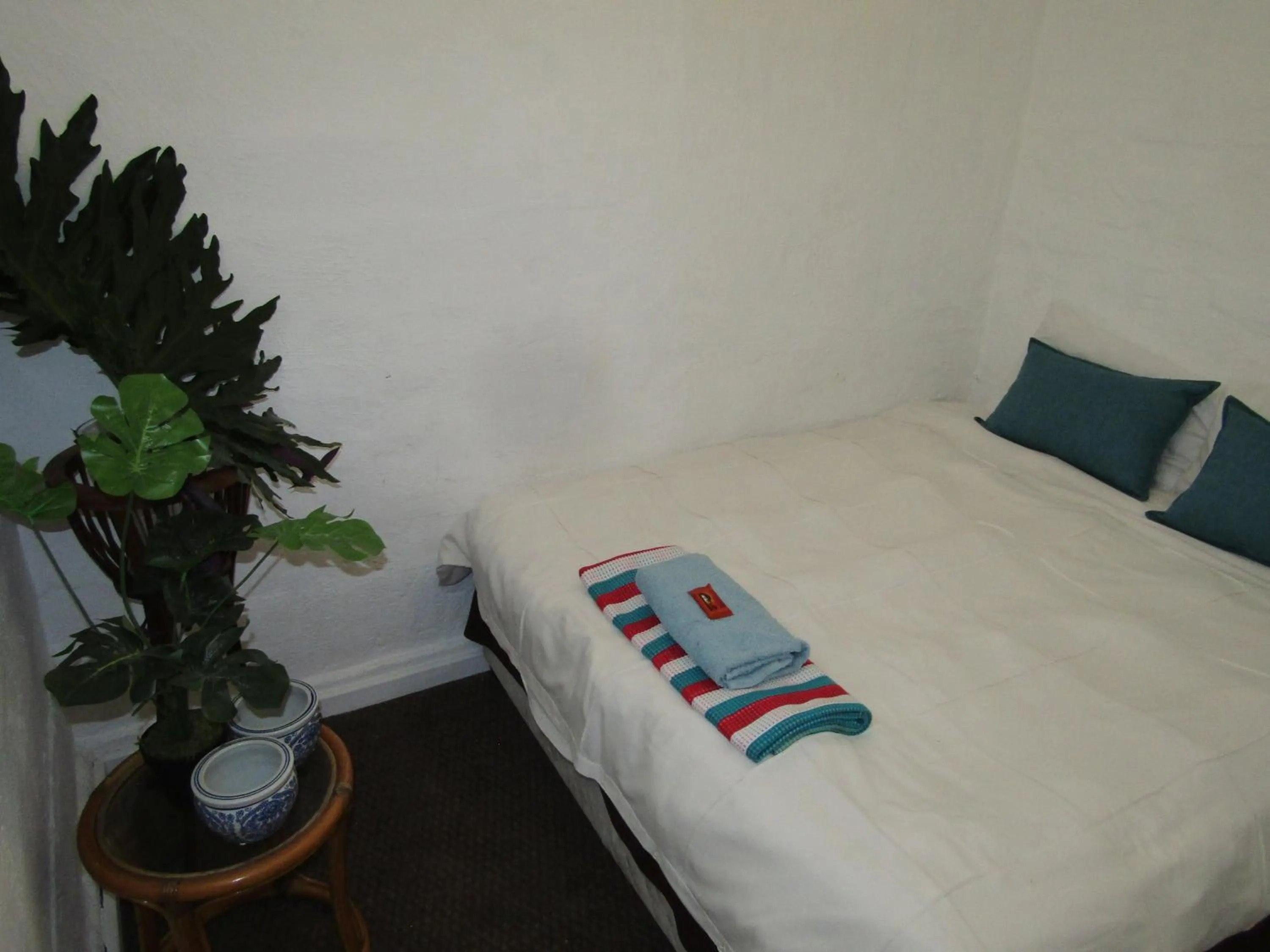 Bedroom, Bed in Sugar Hill Manor