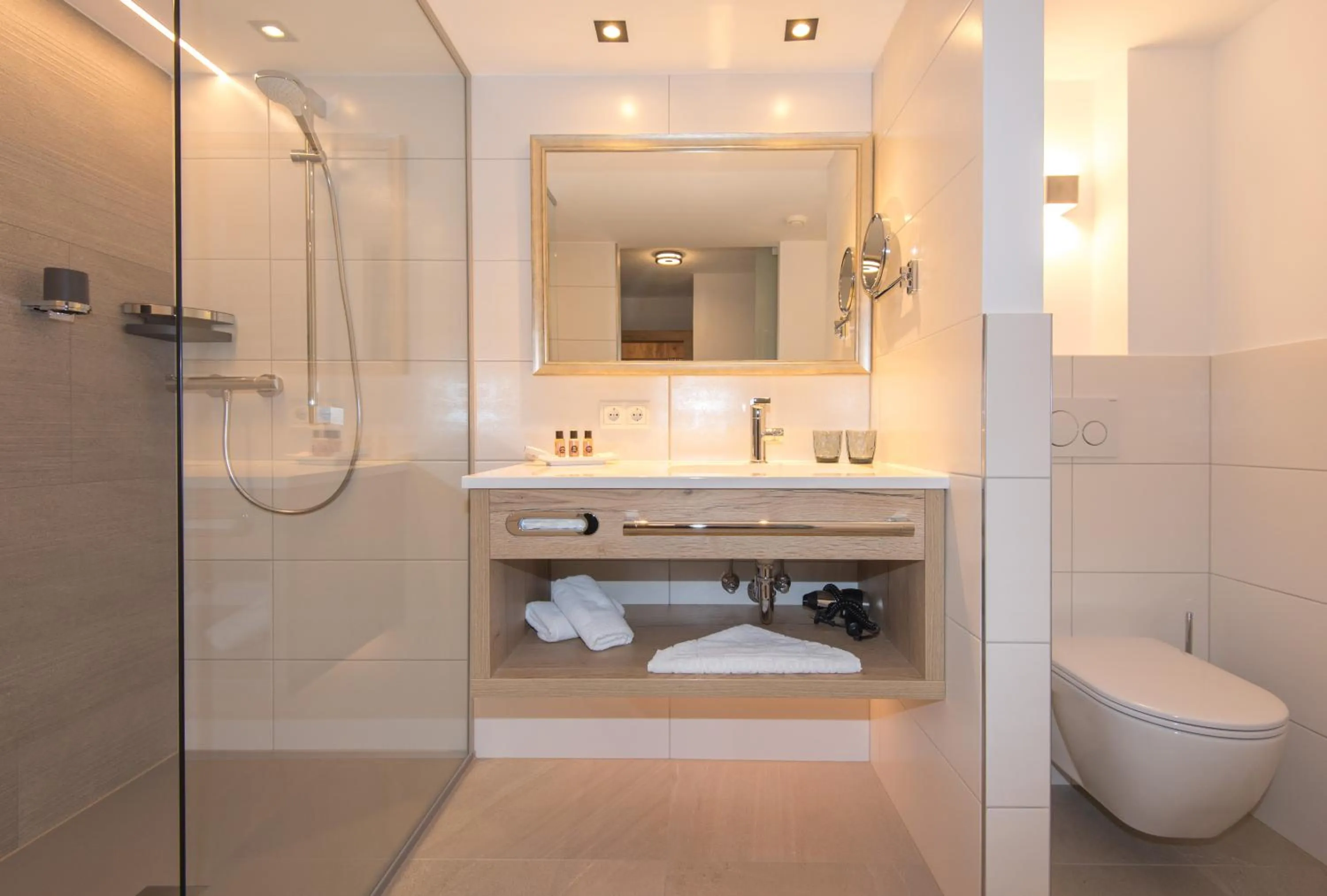 Shower in GenussHotel Sonnblick