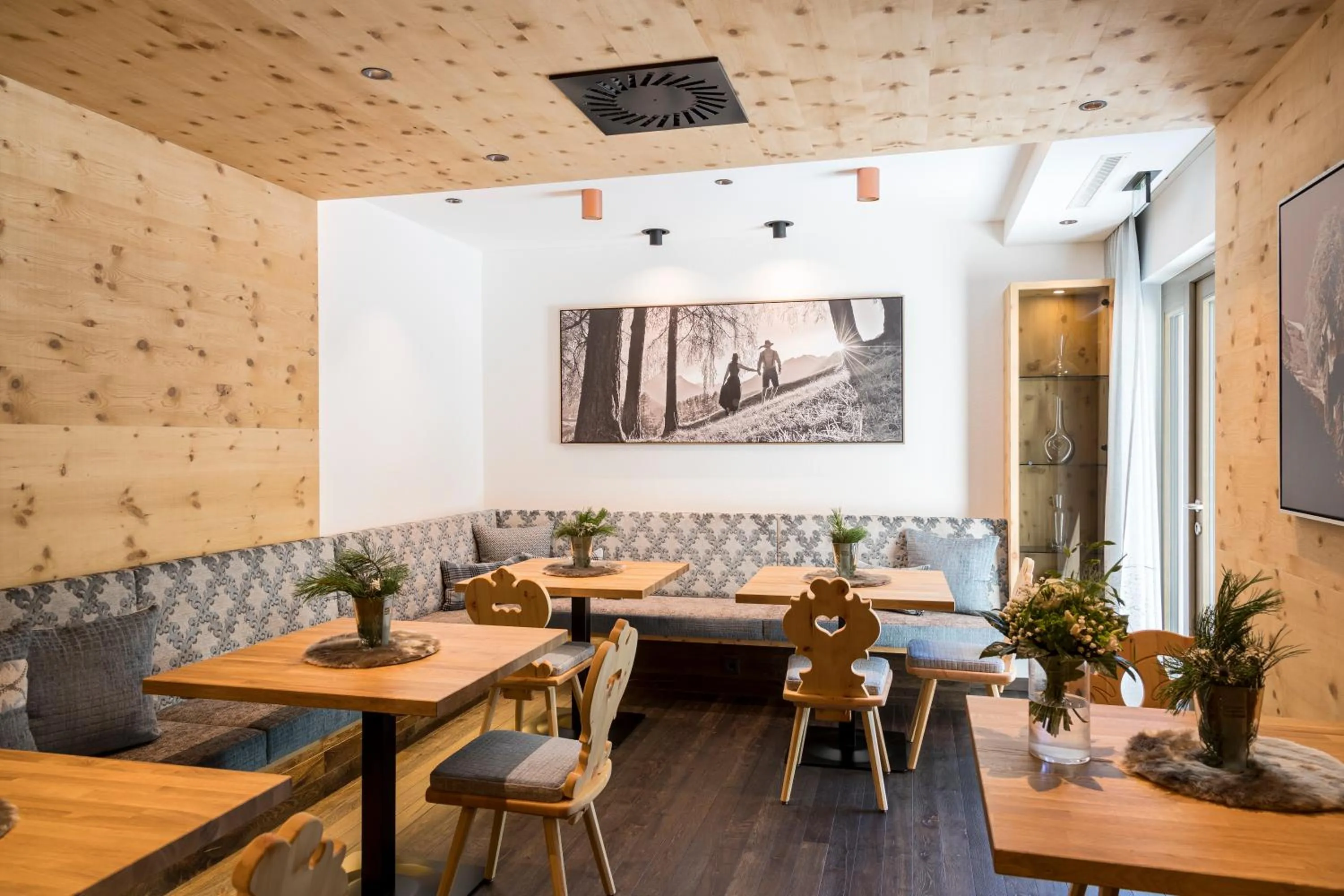 Restaurant/places to eat in GenussHotel Sonnblick