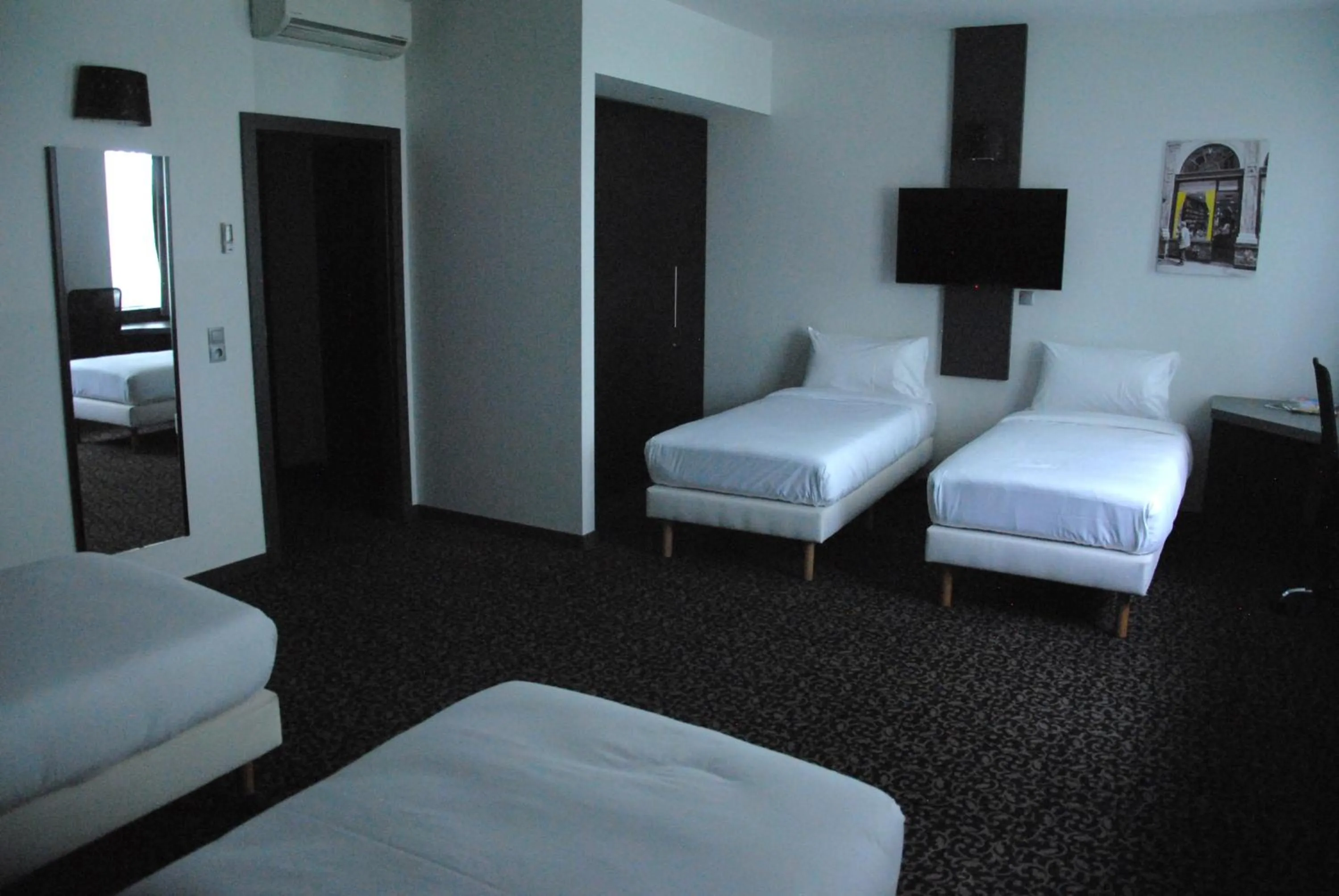 B&B HOTEL Brussels East Woluwe