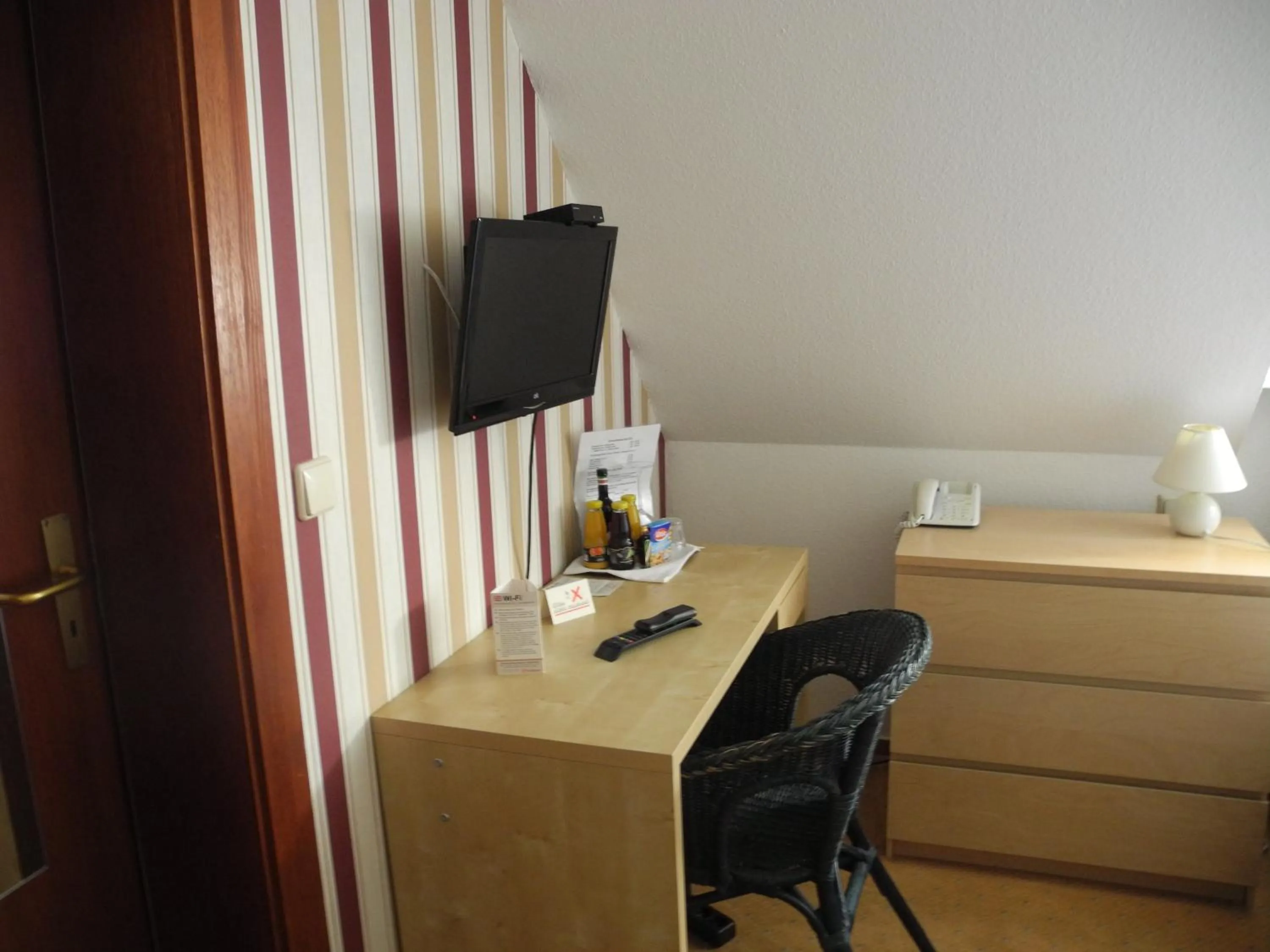 TV and multimedia in Paciello Restaurant Hotel