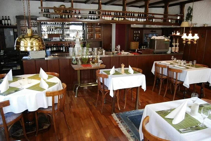 Lounge or bar in Paciello Restaurant Hotel