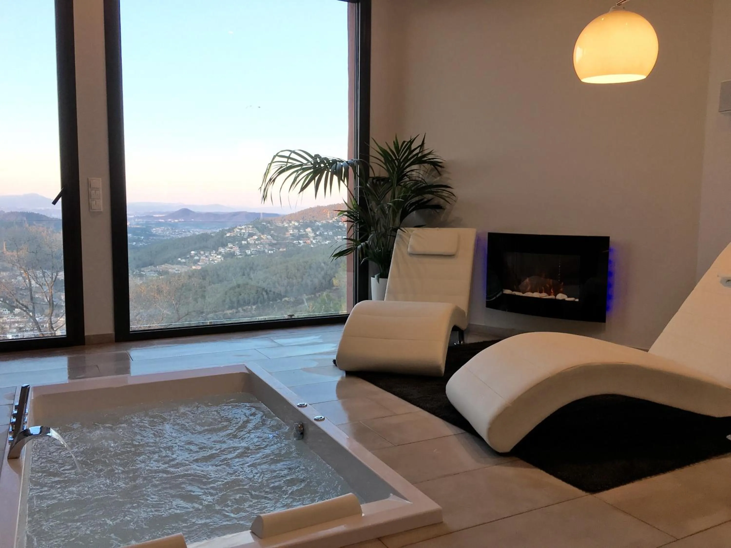 Decorative detail in Petit Mirador