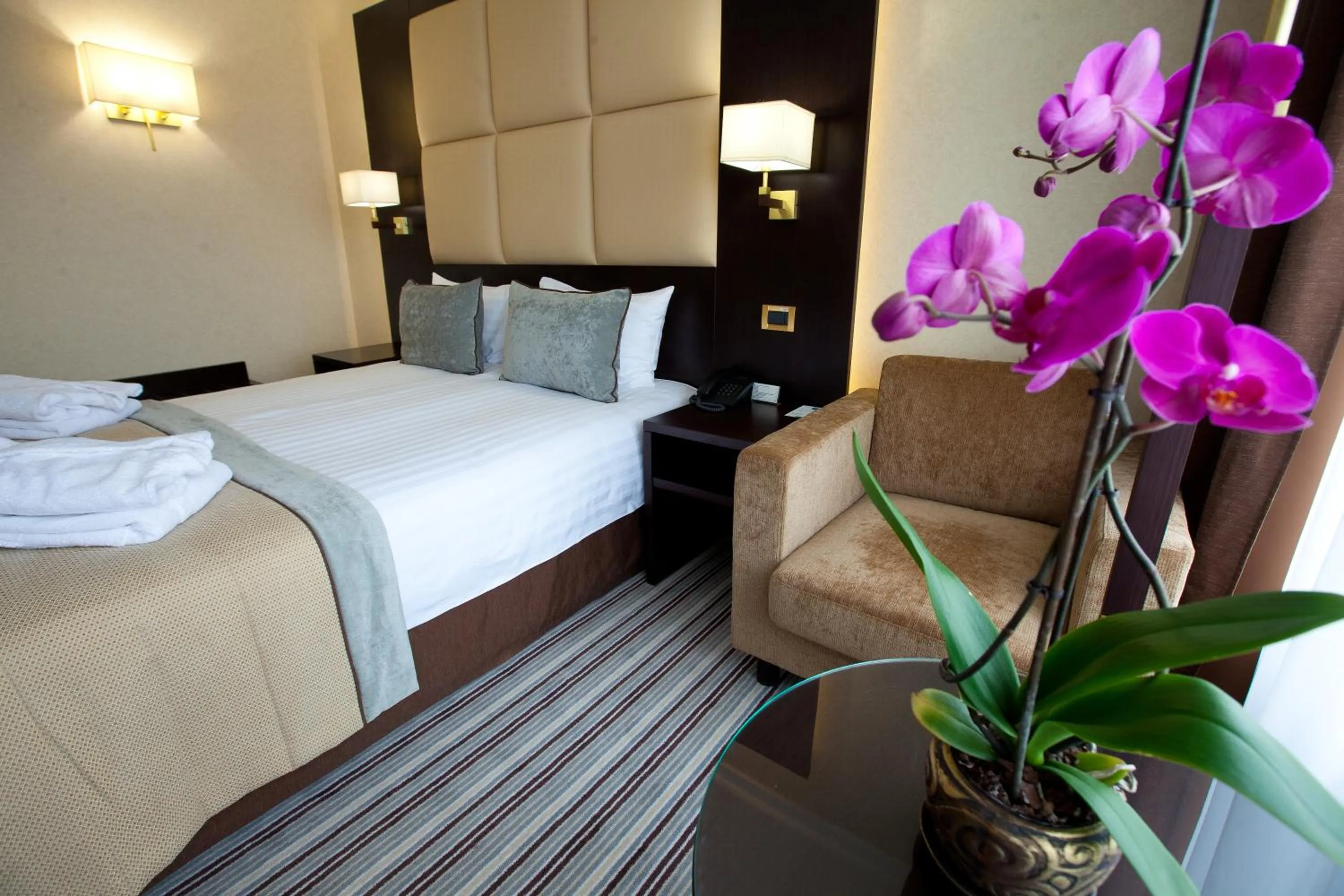 Photo of the whole room, Bed in Premier Hotel Dnister