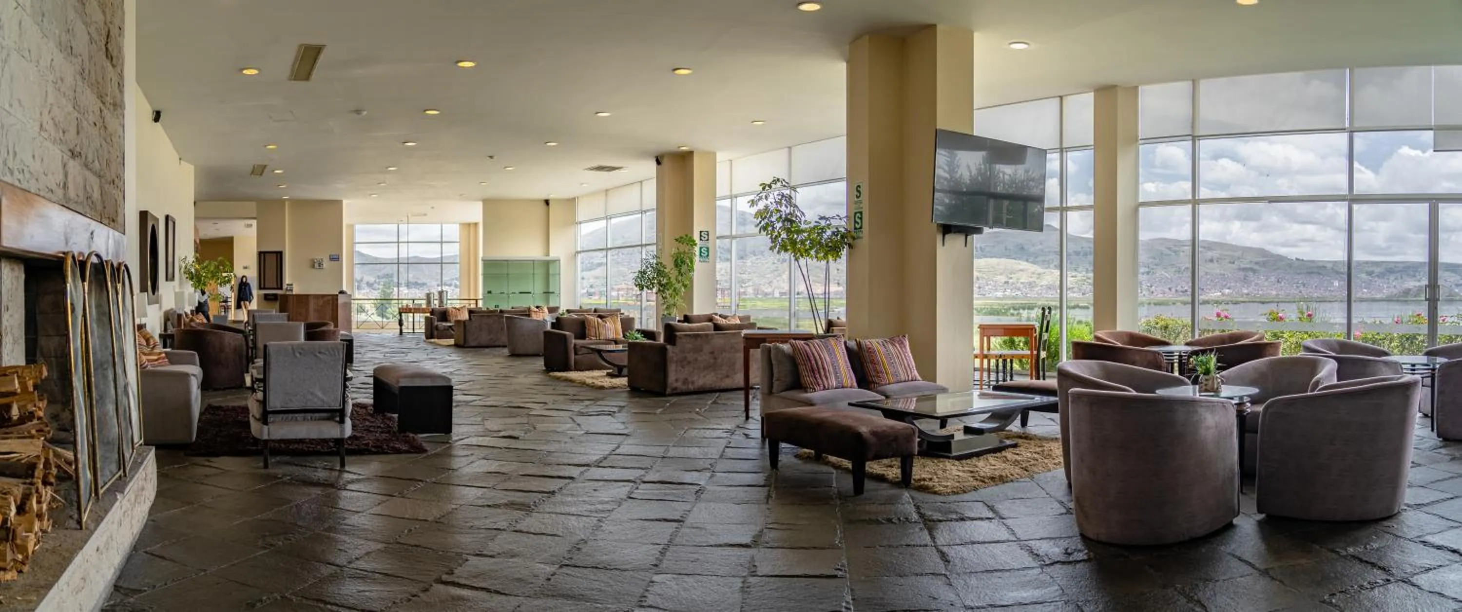 Lobby or reception in Hotel Jose Antonio Puno