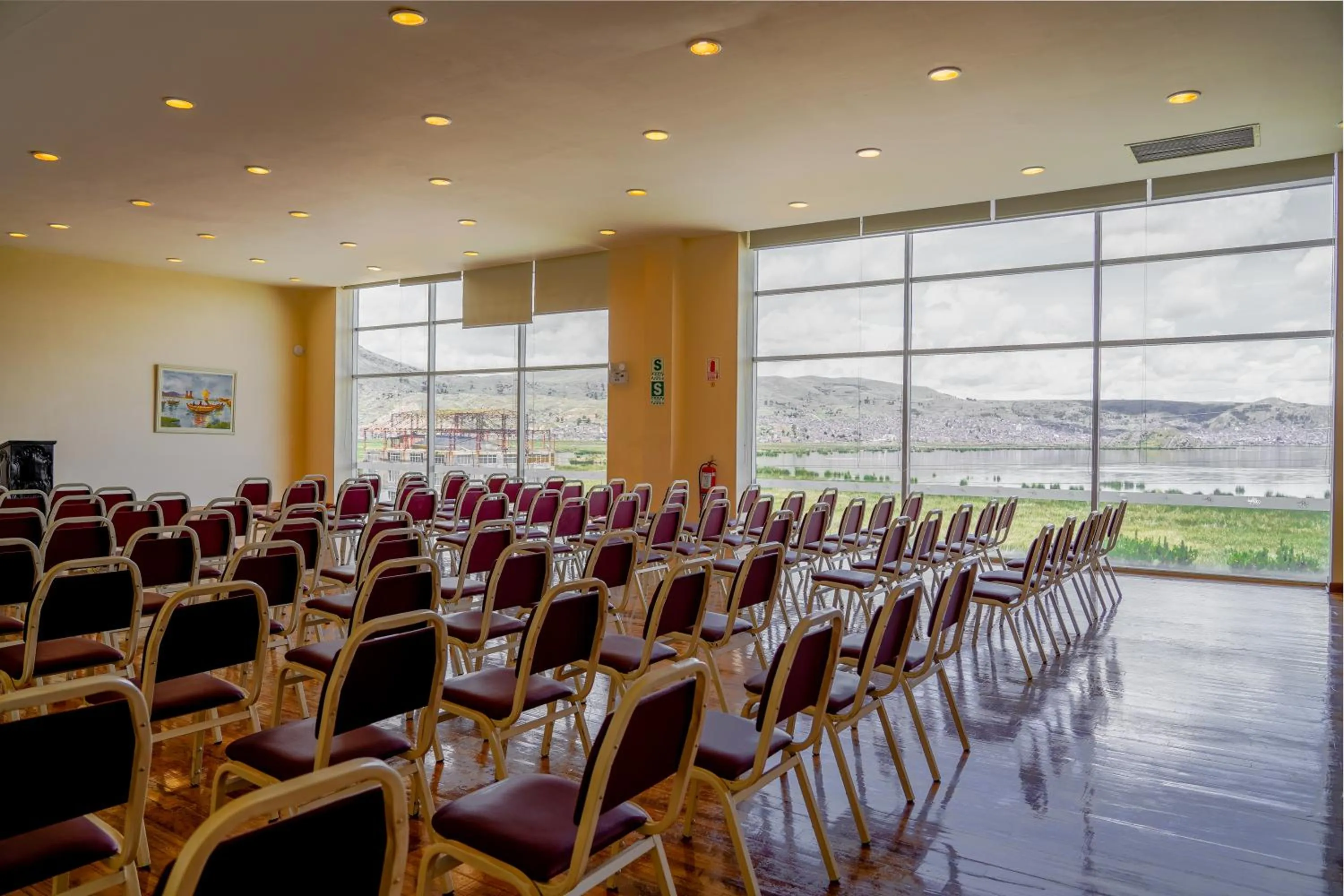 Meeting/conference room in Hotel Jose Antonio Puno