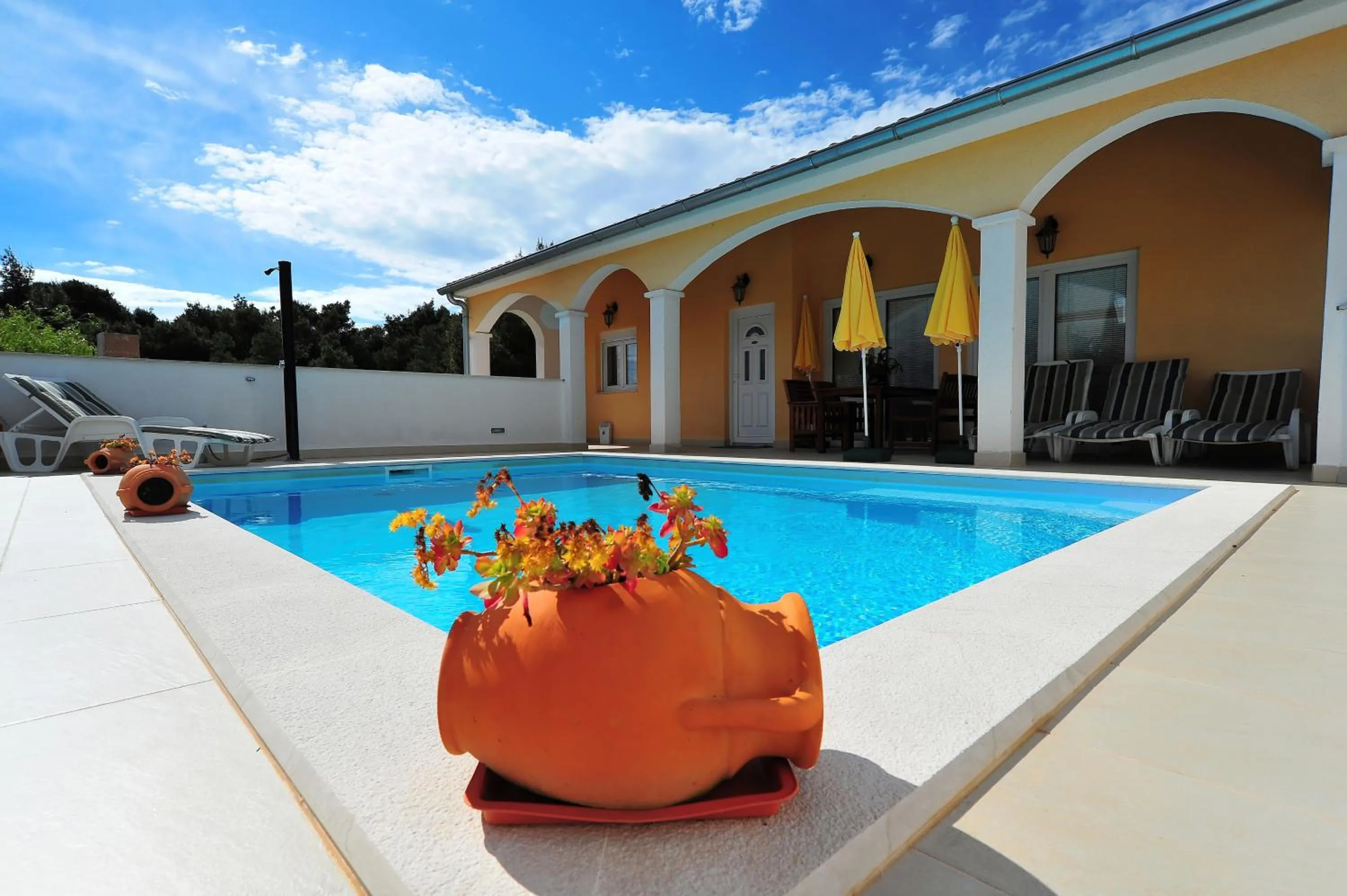 Summer in Villa Vanilla with Heated Pool