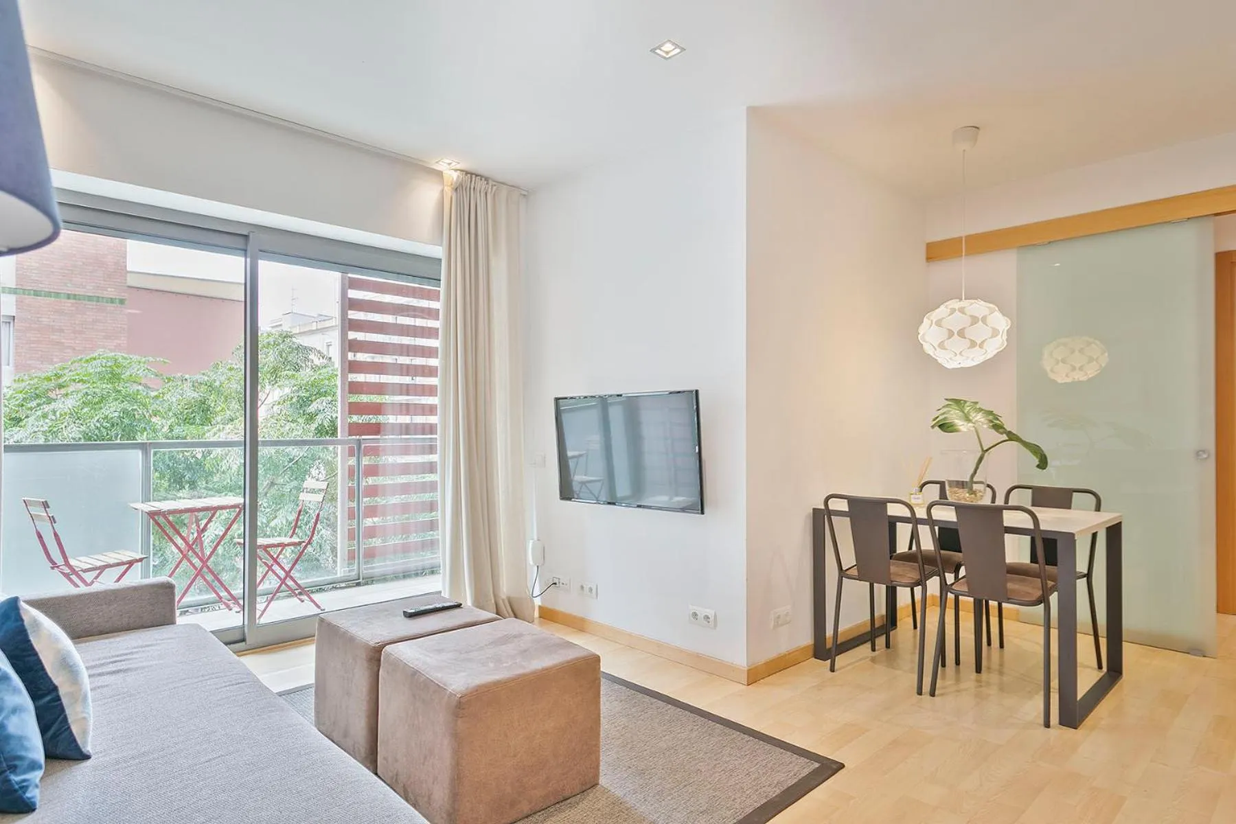 Living room in Lugaris Rambla Apartments