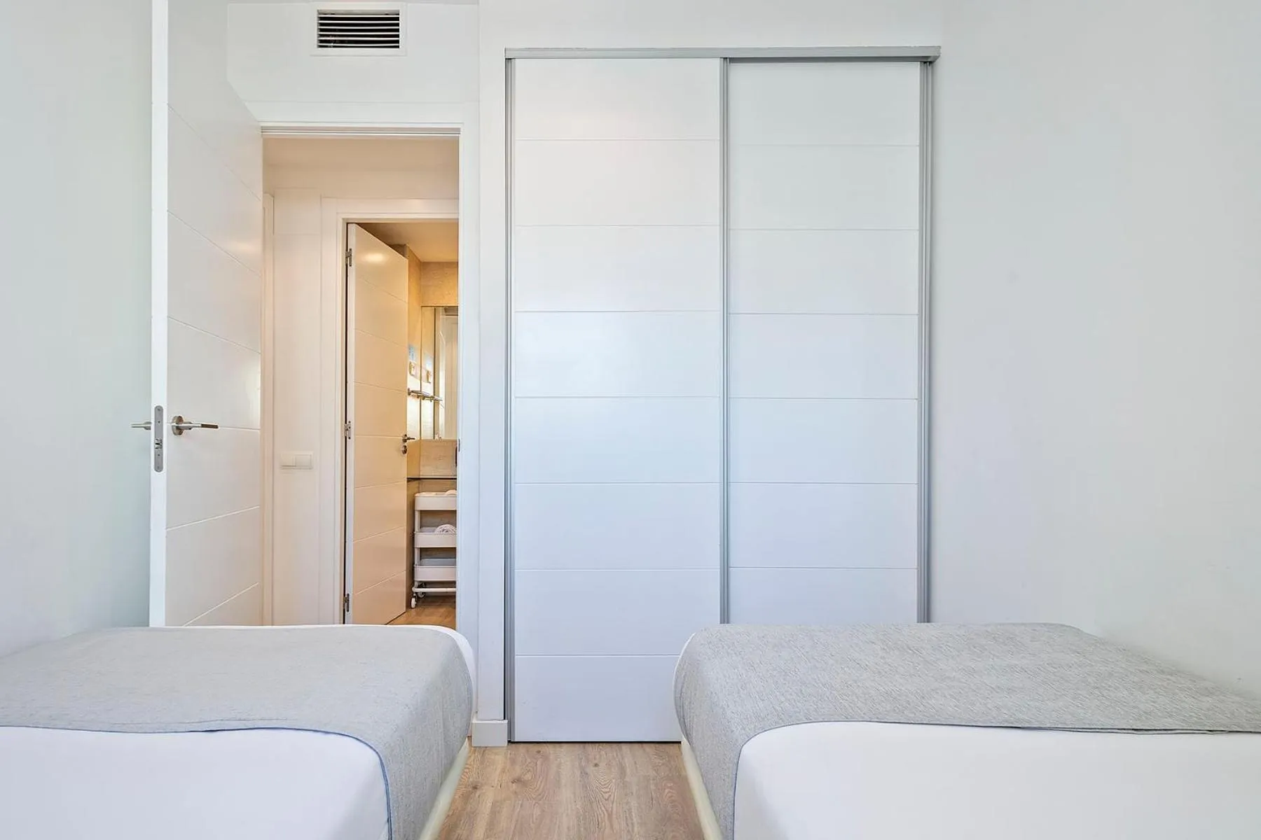 Bed in Lugaris Rambla Apartments