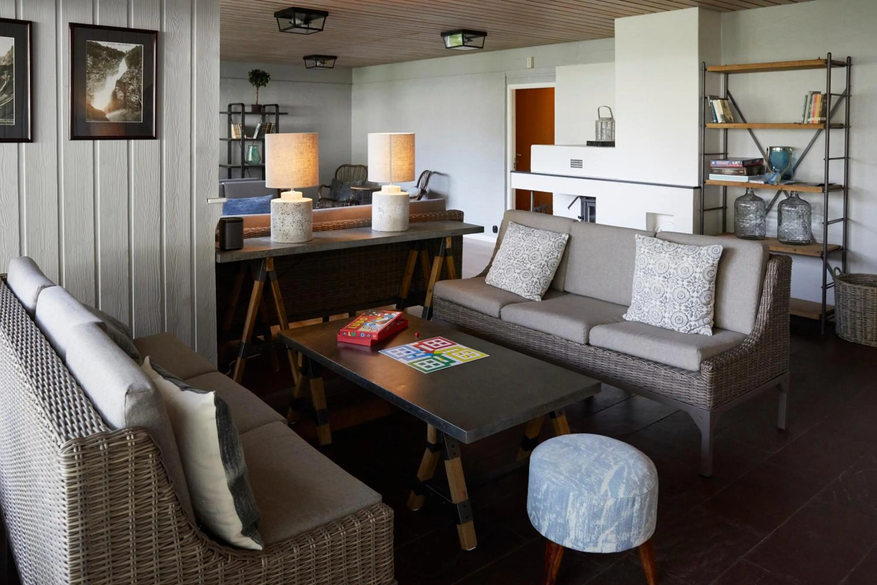 Communal lounge/ TV room in Heimly Pensjonat