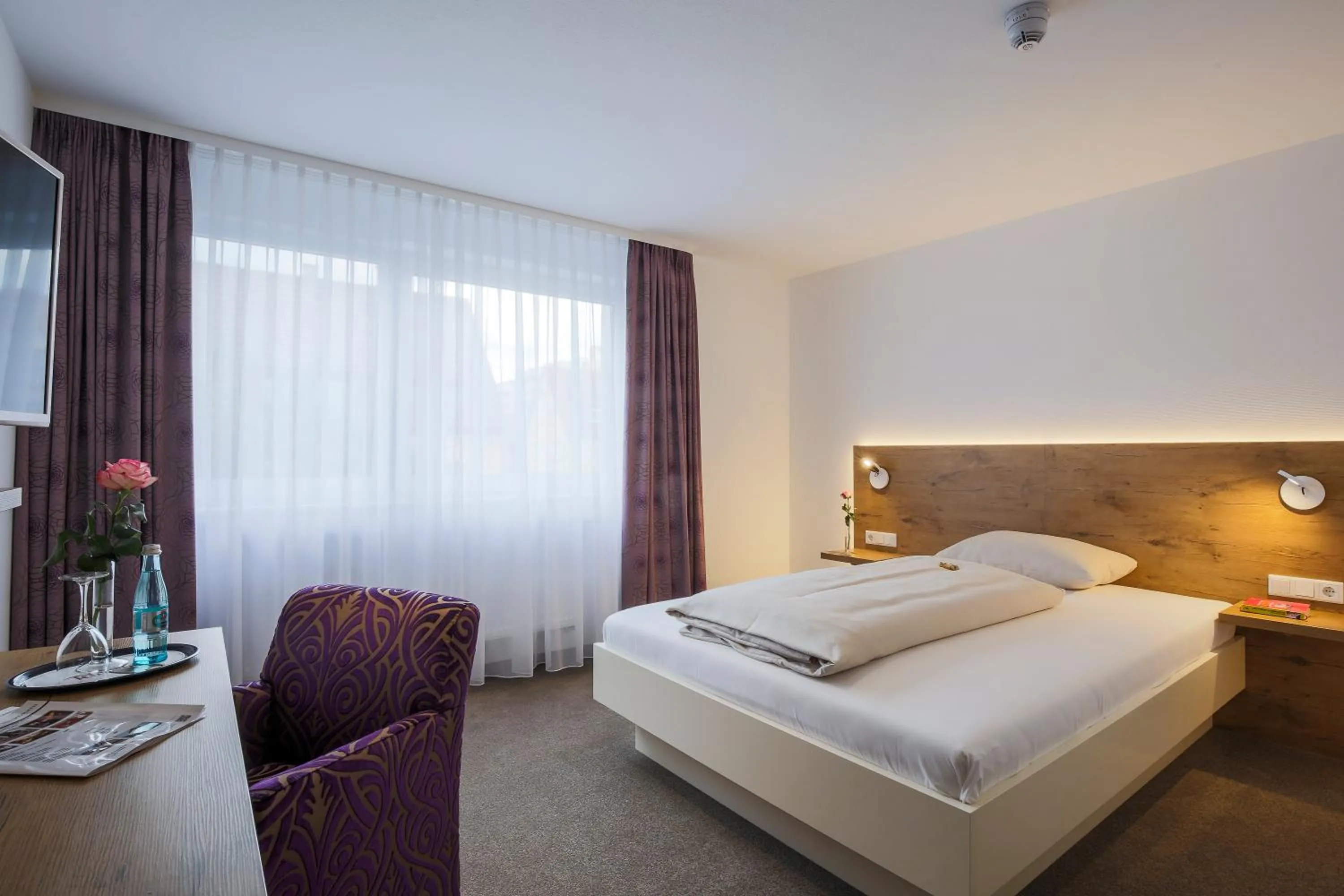 Photo of the whole room, Bed in Hotel Hirsch