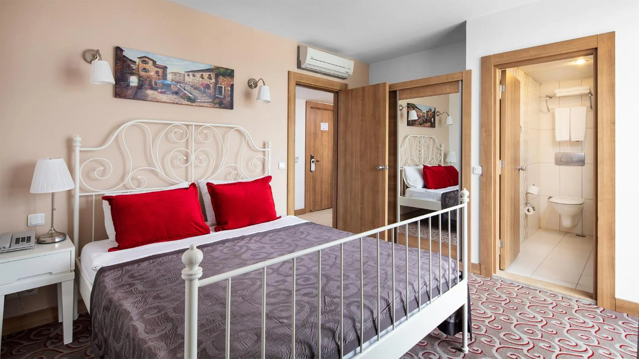 Bed in Galeri Resort Hotel - Ultra All Inclusive