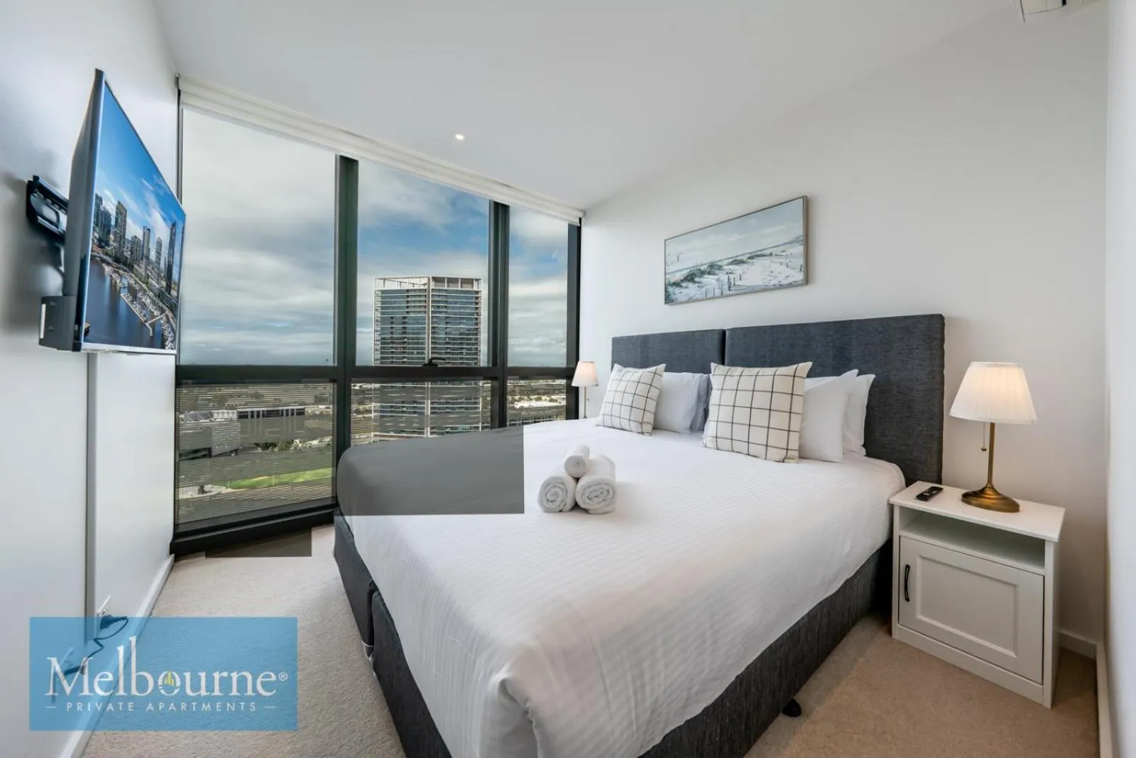 Bedroom, Bed in Melbourne Private Apartments - Collins Street Waterfront, Docklands