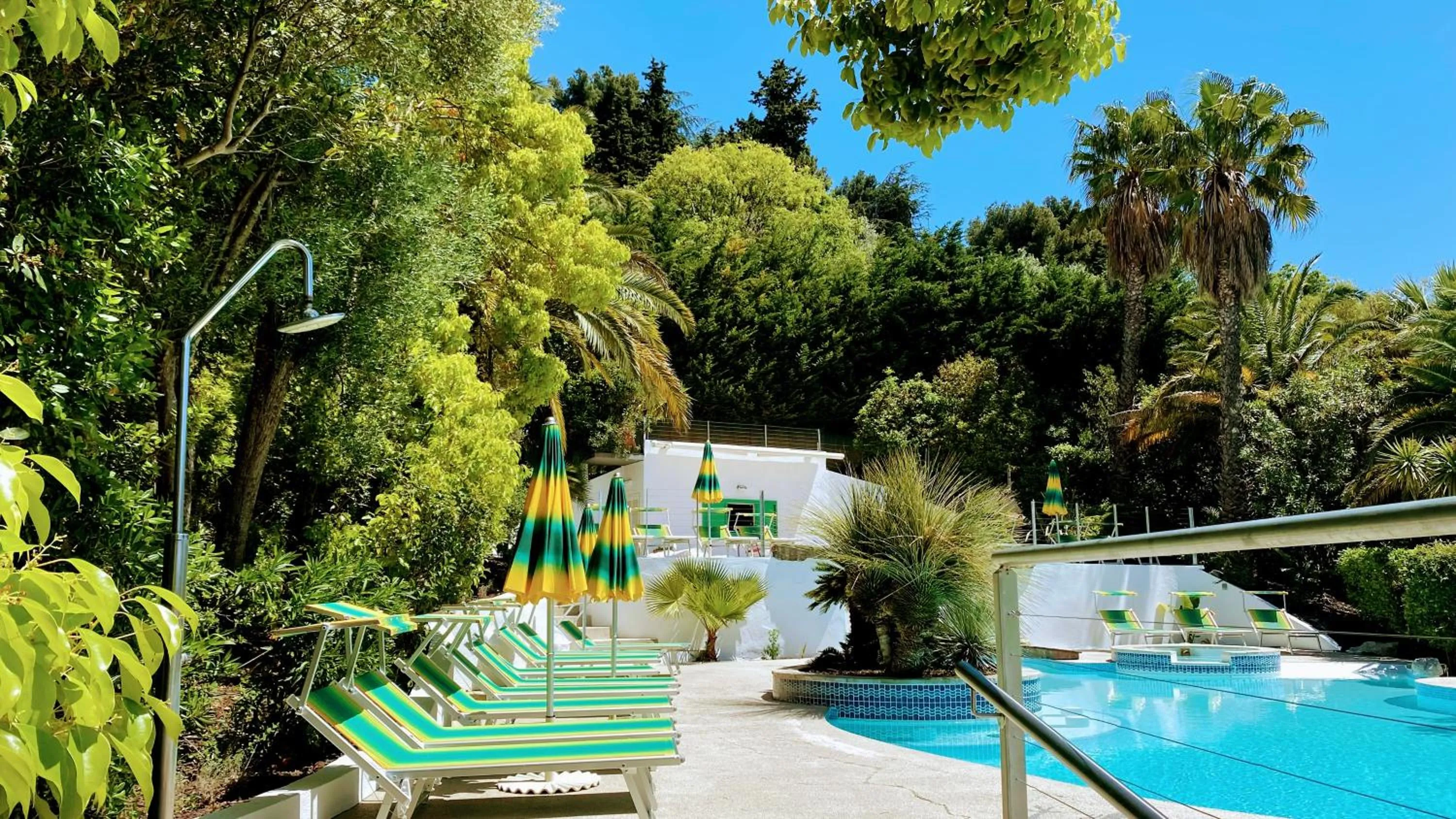 Natural landscape in Royal Cottage Pamela Hotel Cassis