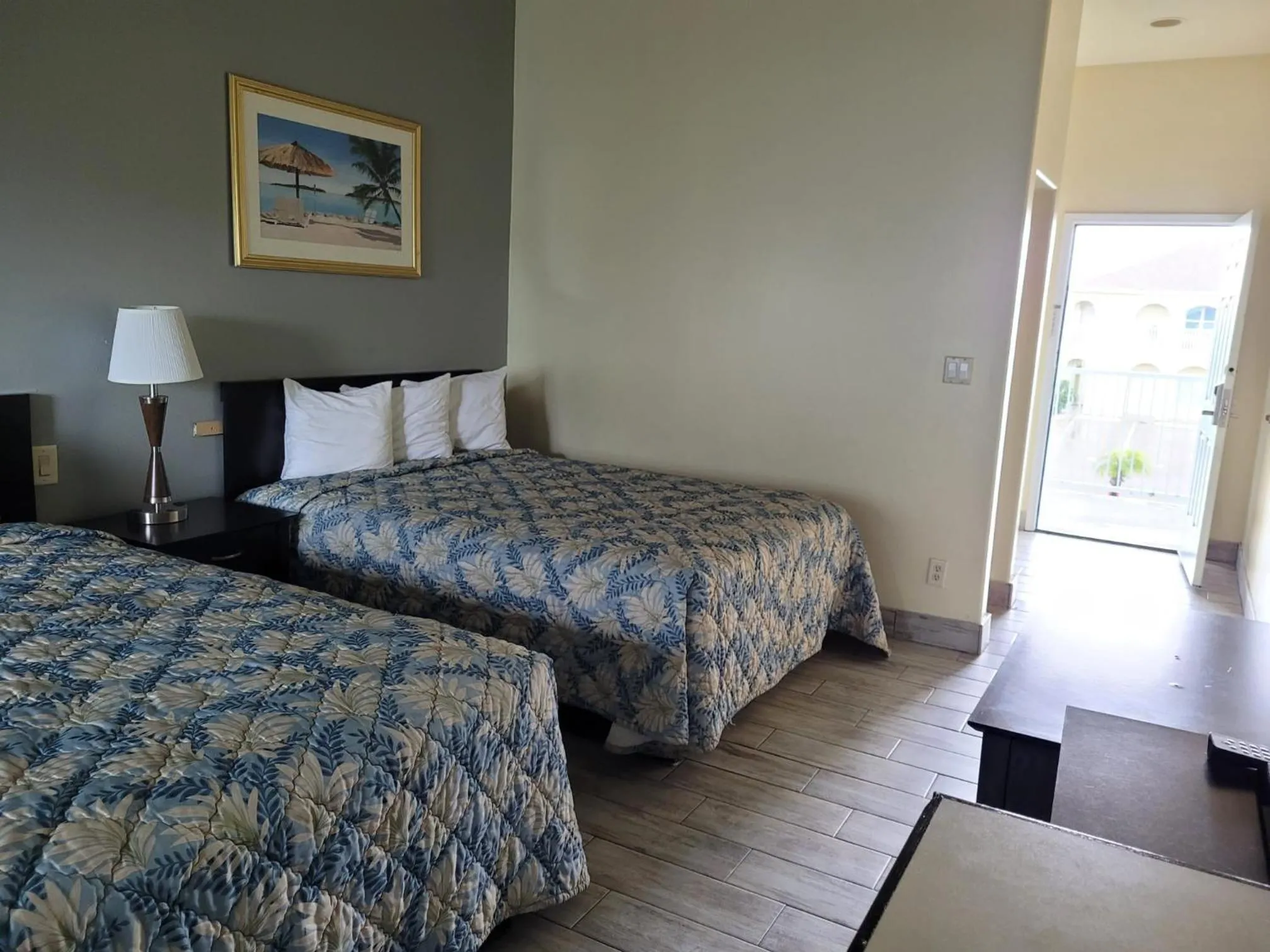 Bed in Casa Bella Hotel and Suites