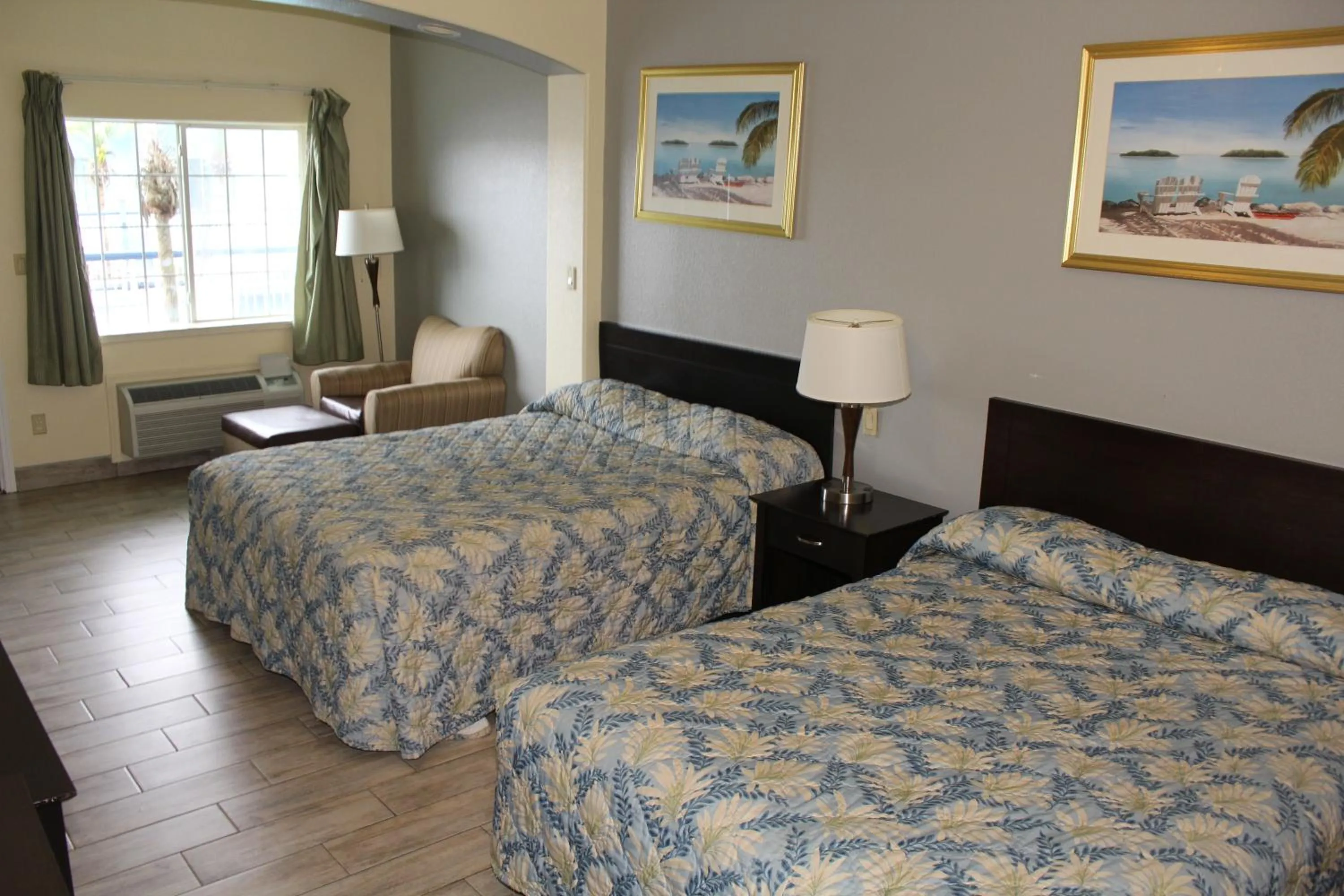 Bed in Casa Bella Hotel and Suites