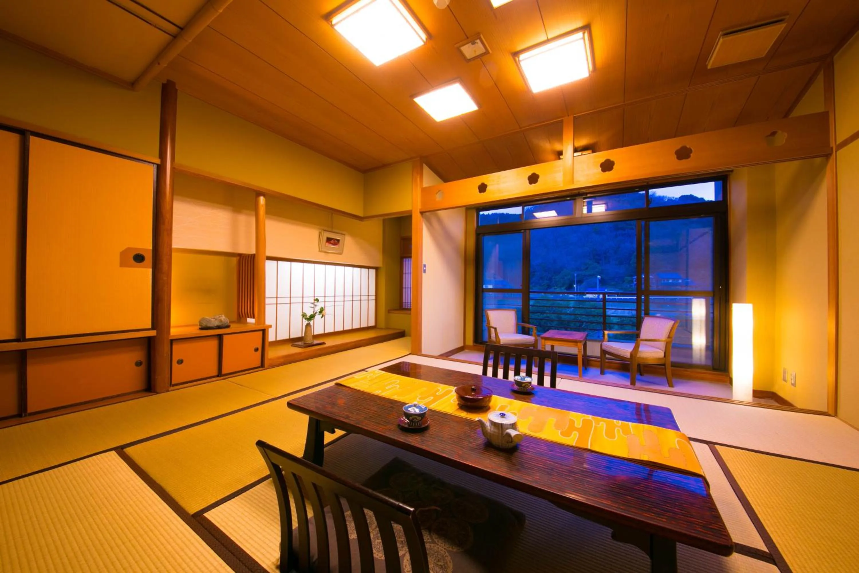 Photo of the whole room in Ryokan Seishounagon