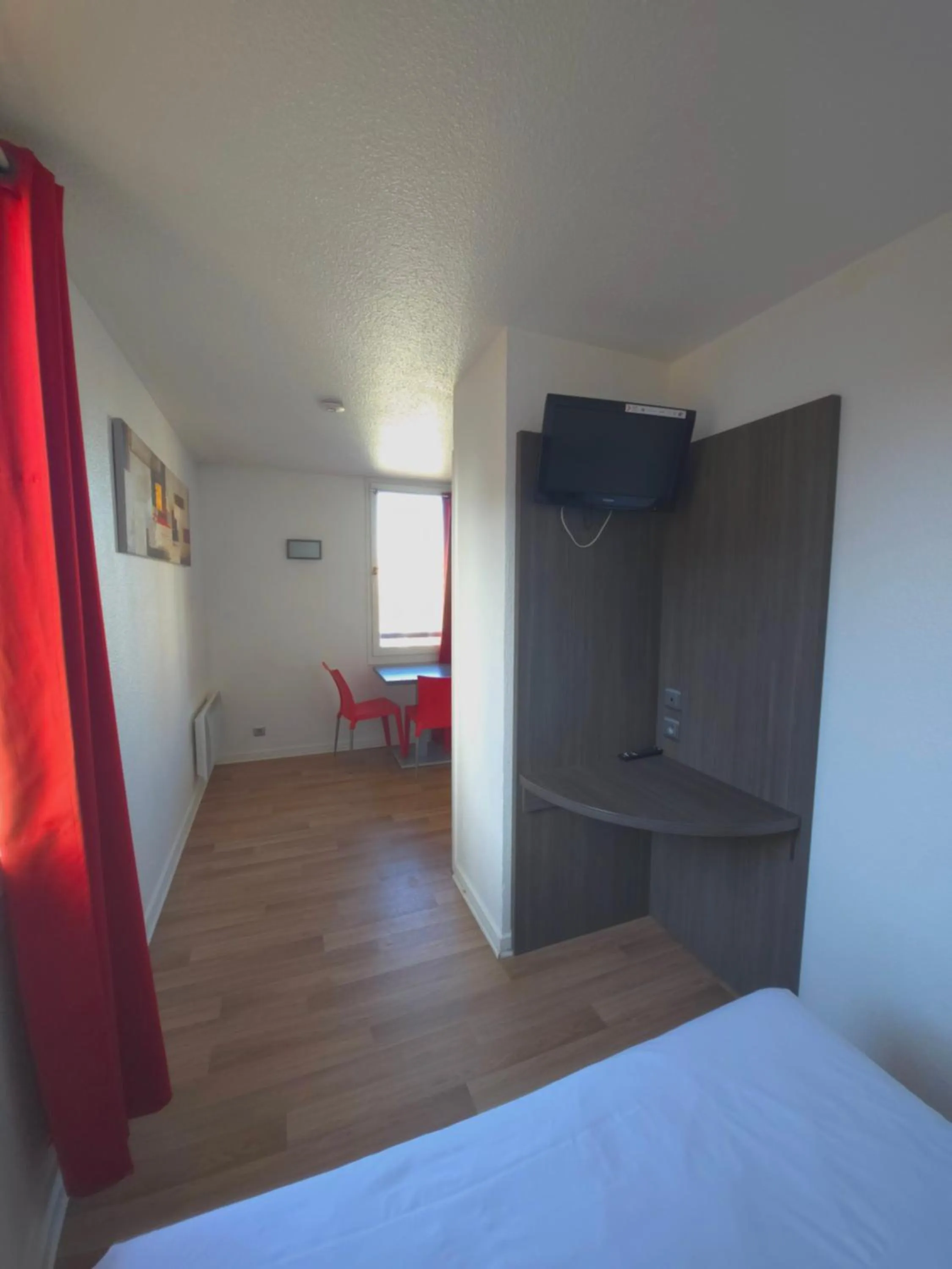 Bed in Geneva Residence