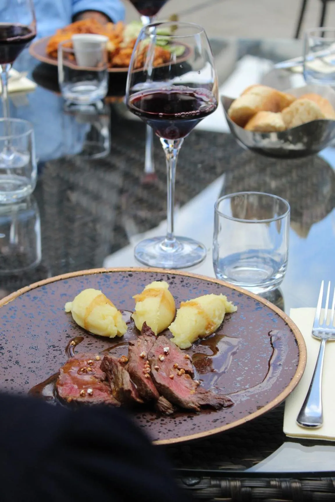 Restaurant/places to eat in Hôtel Restaurants & Spa Perier Du Bignon