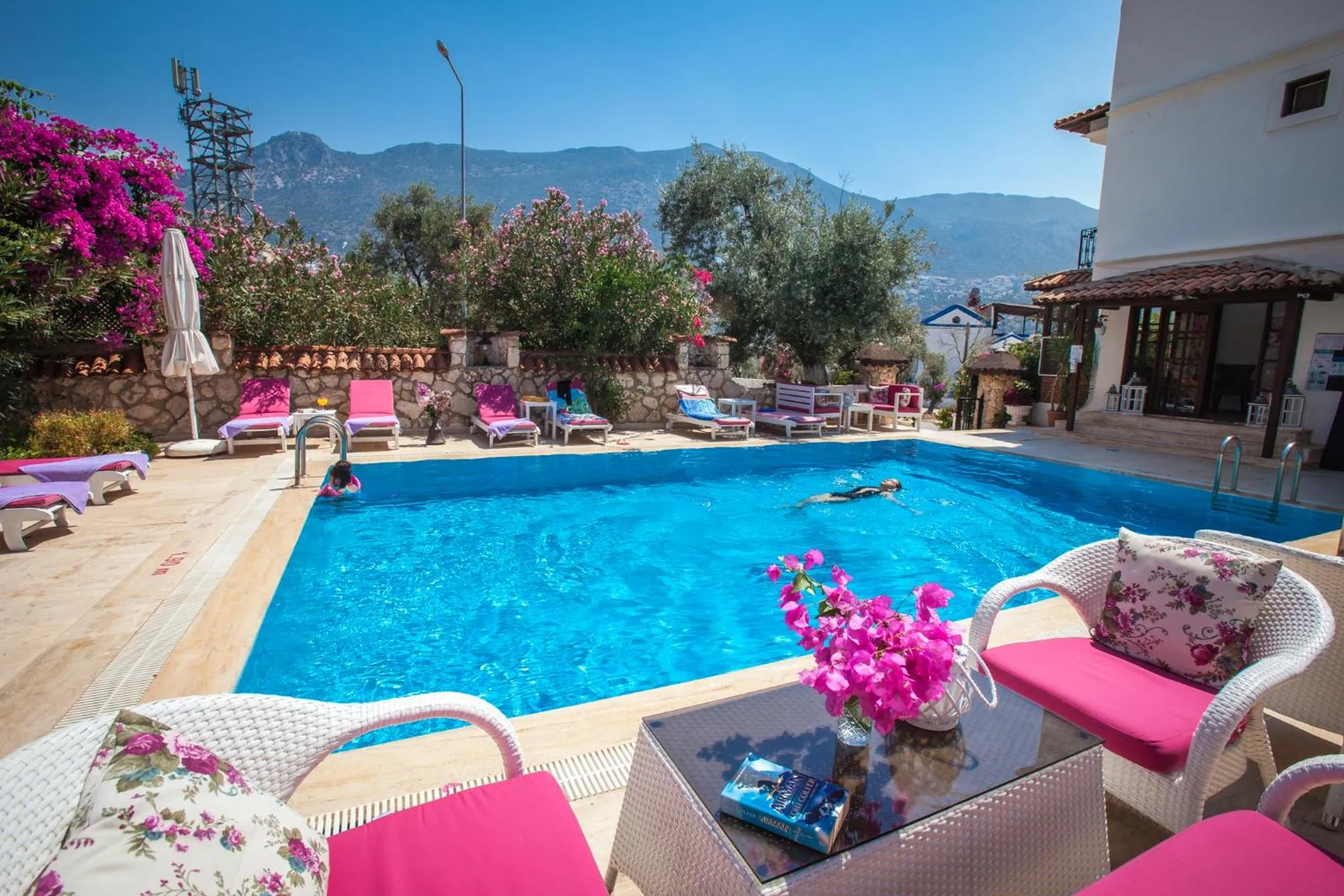 Papermoon Hotel & Apartments