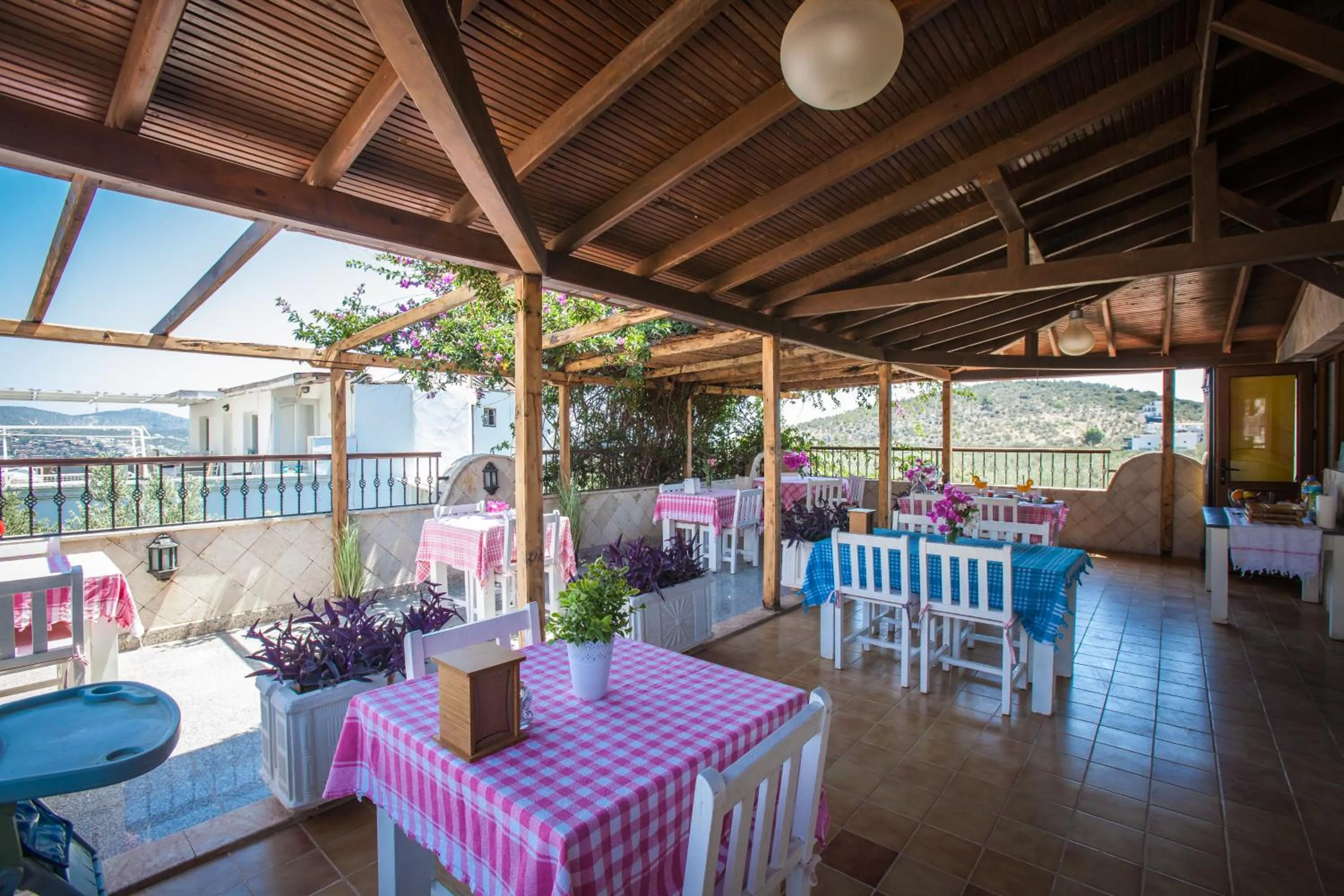 Papermoon Hotel & Apartments