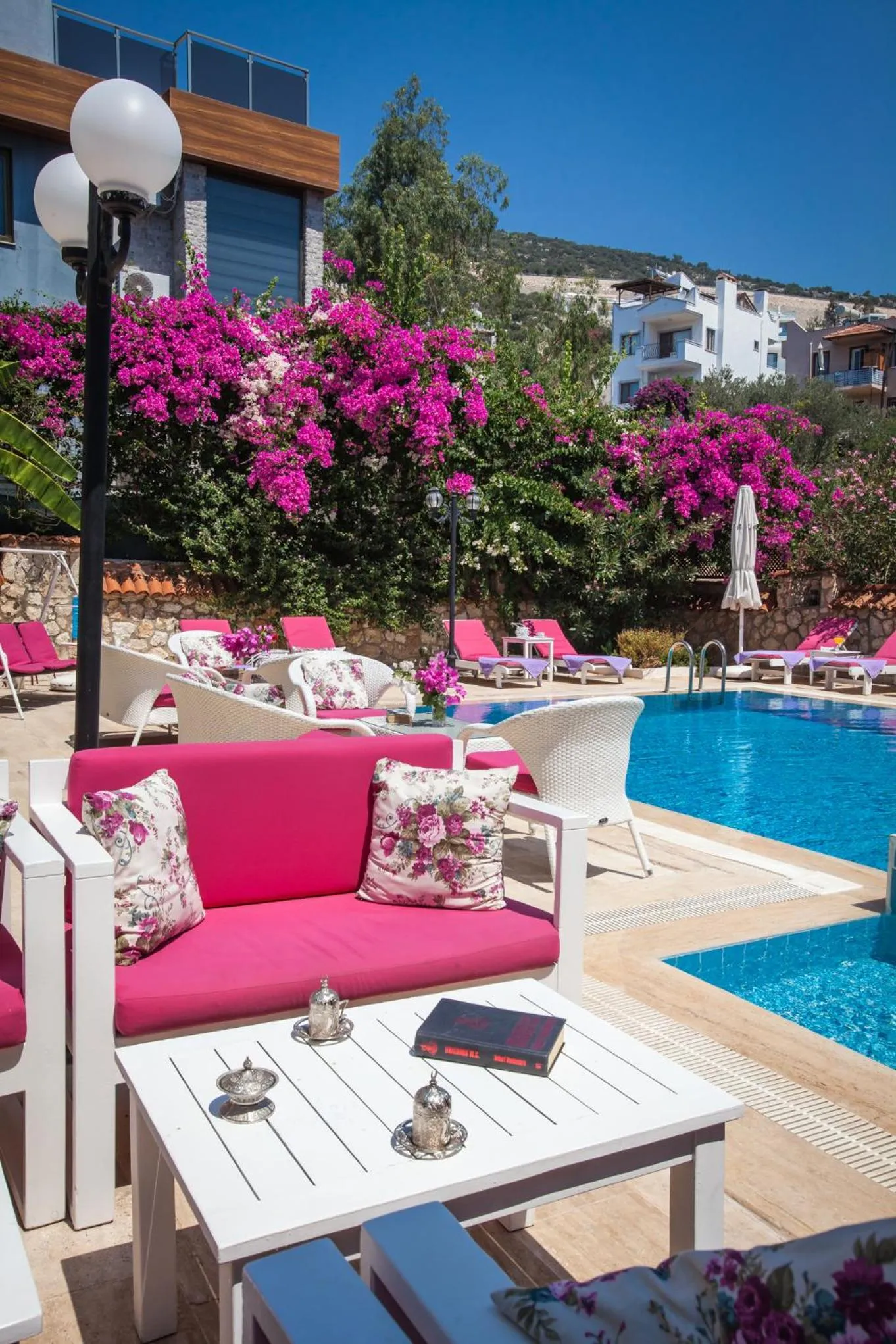 Papermoon Hotel & Apartments