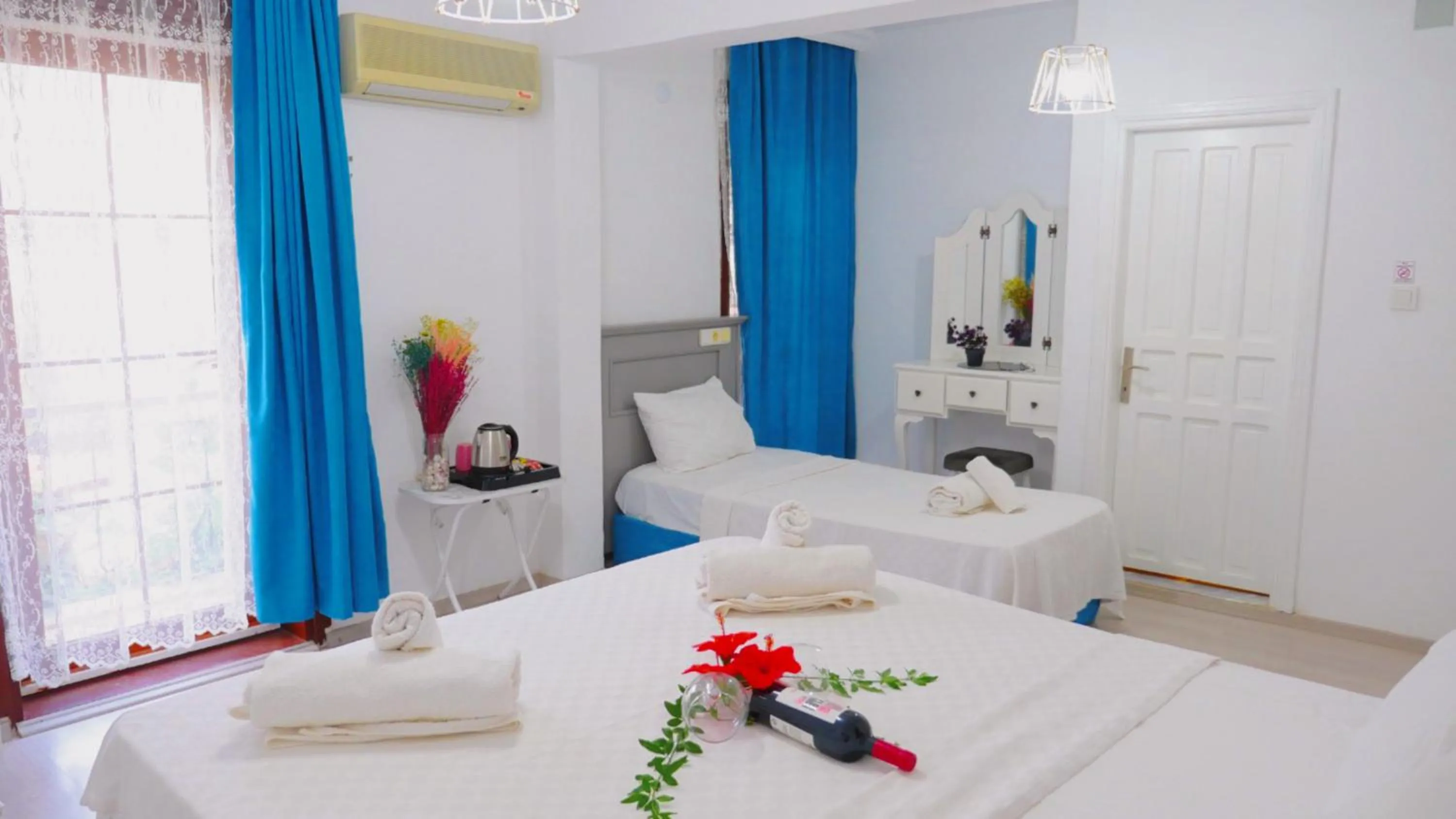 Papermoon Hotel & Apartments