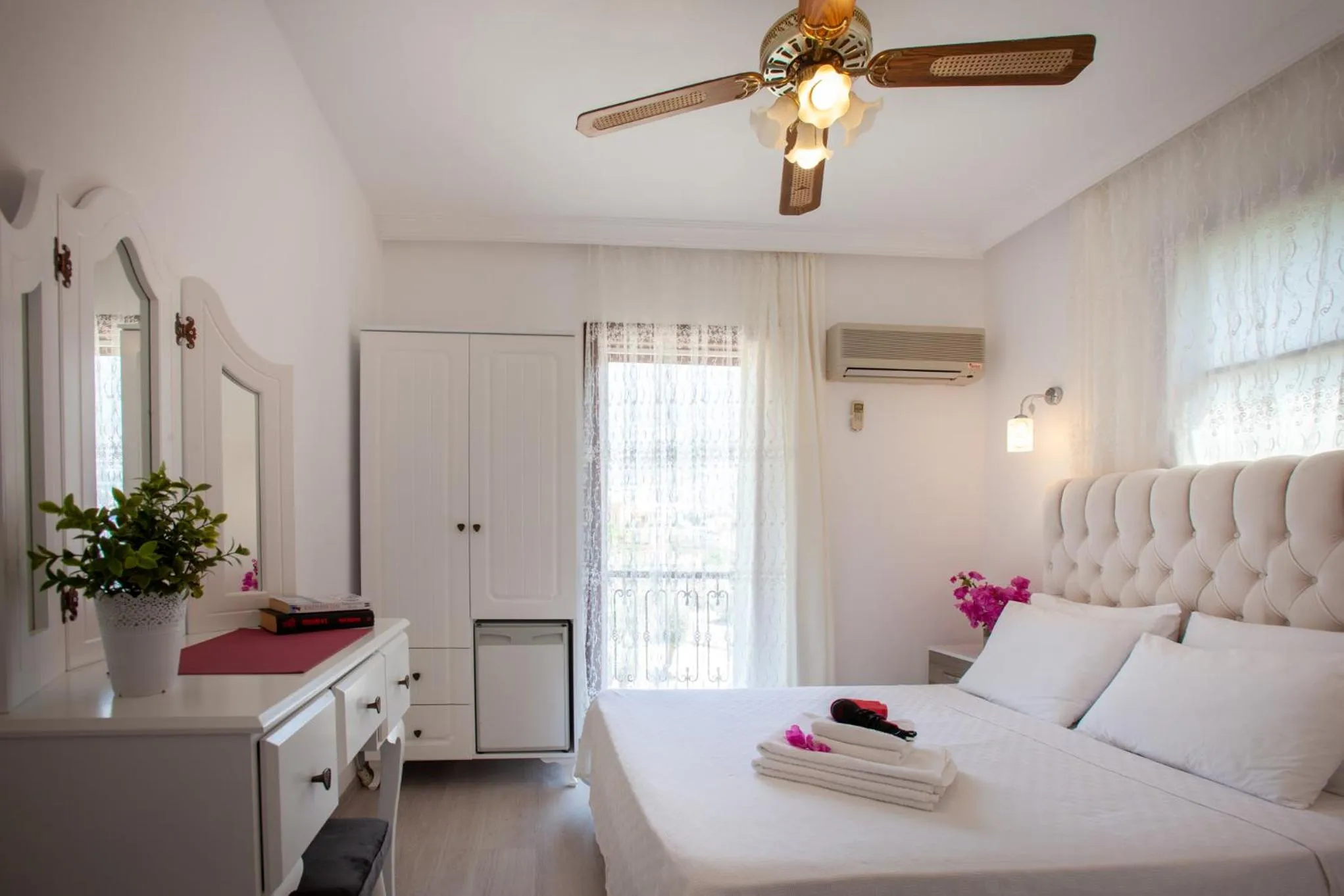 Papermoon Hotel & Apartments