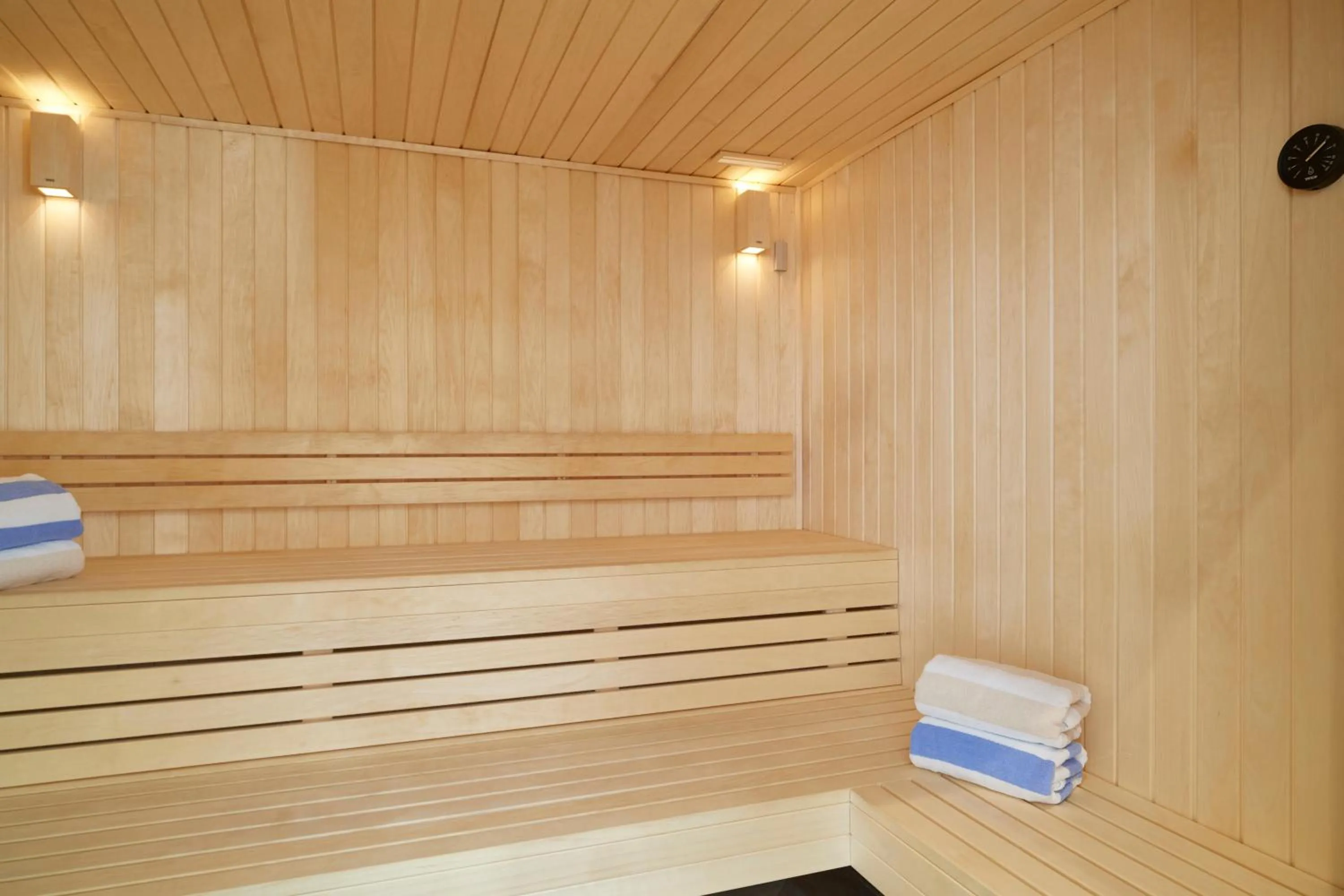 Sauna in Best Western Premier Hotel des Vignes et des Anges