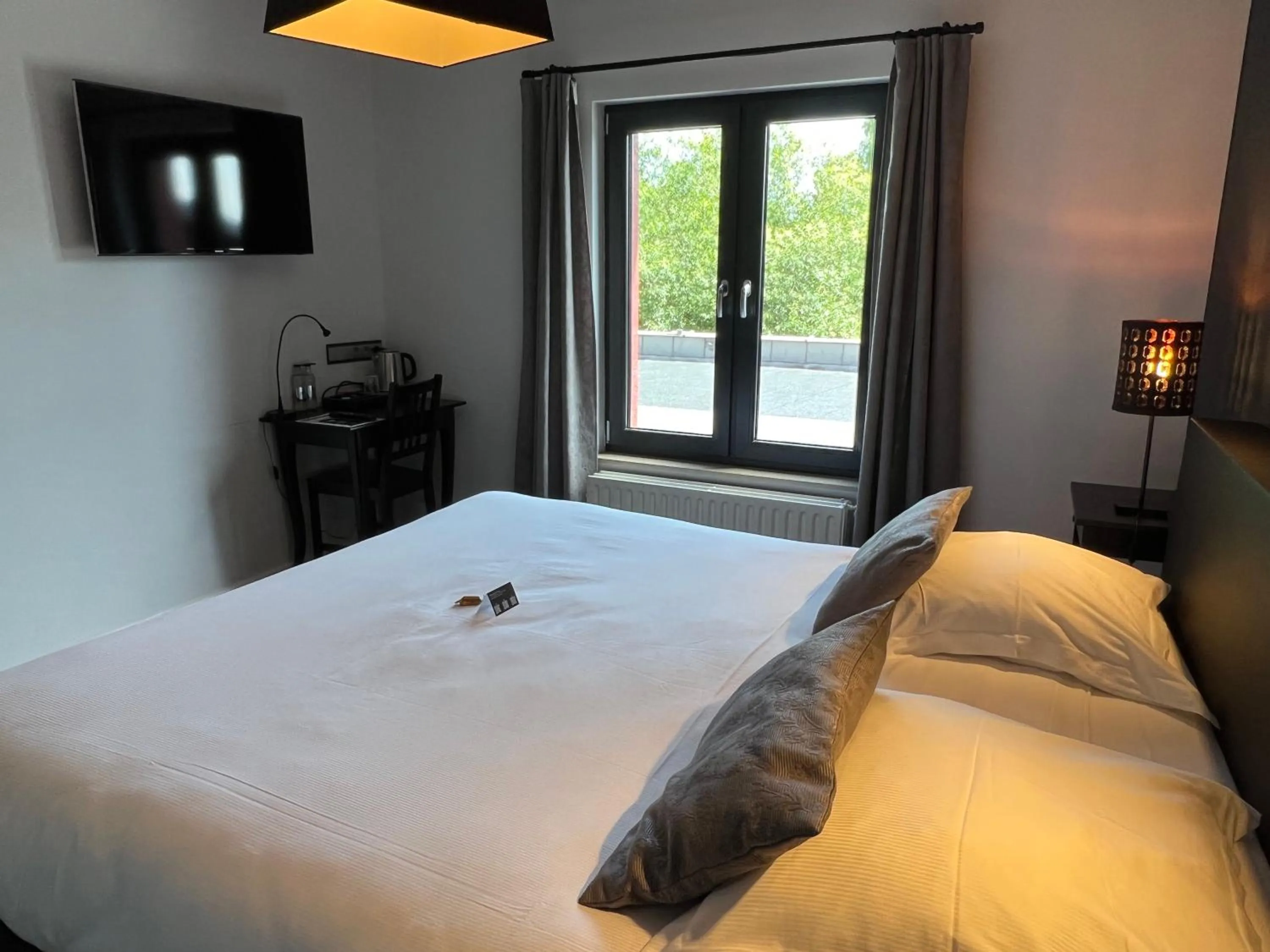 Bedroom, Bed in Hôtel Restaurant Lamy