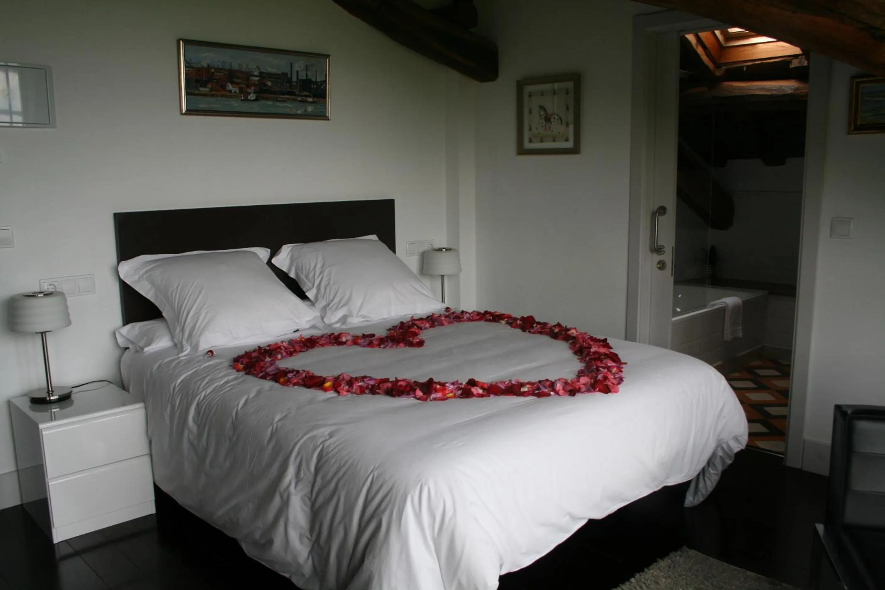 Photo of the whole room, Bed in Hotel Rural 3 Cabos