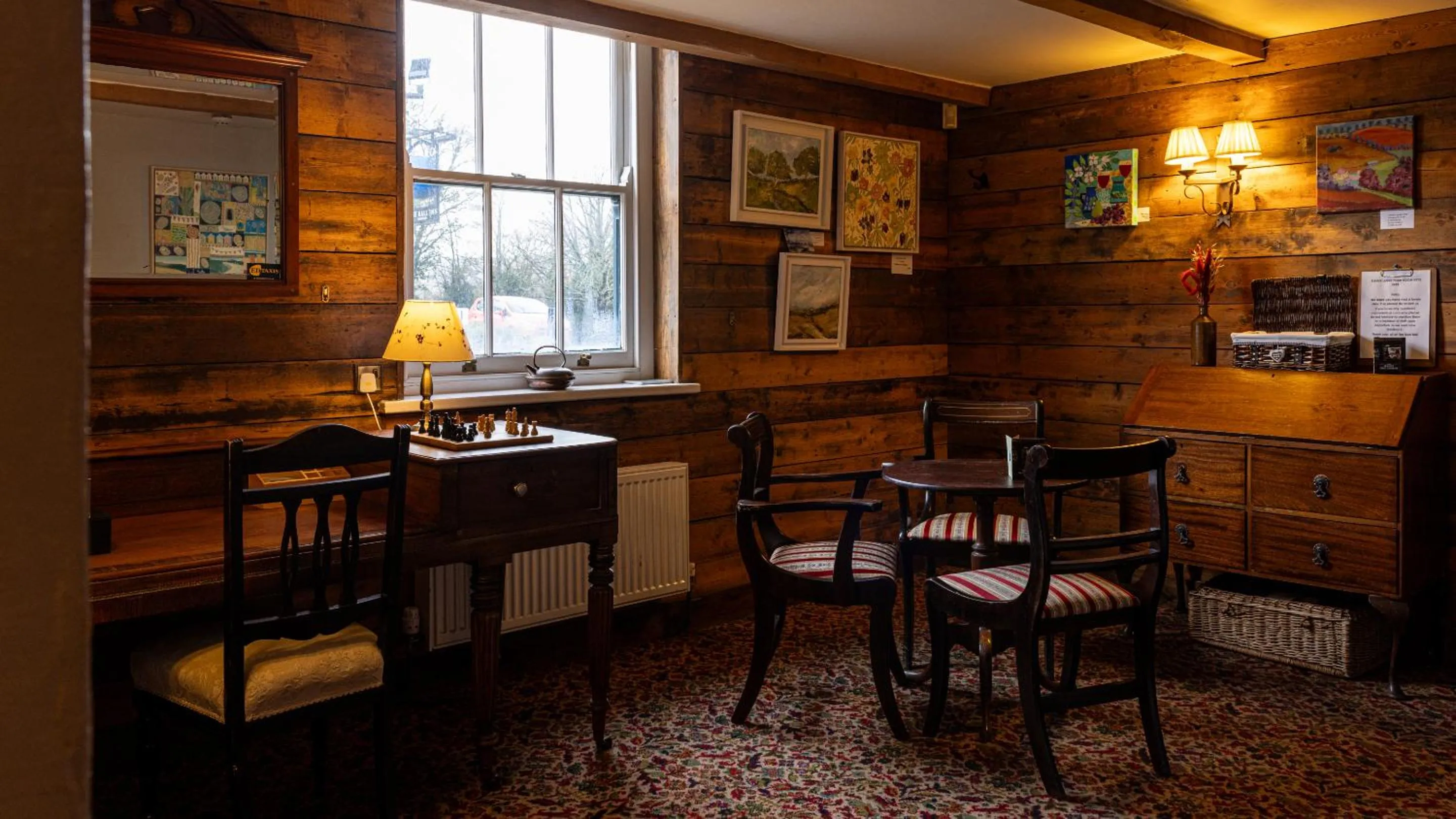 Lounge or bar in Blue Ball Inn