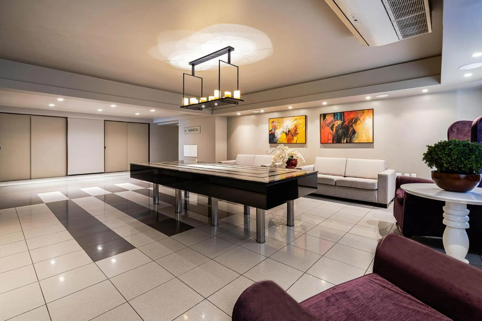 Restaurant/places to eat in Hardman Praia Hotel