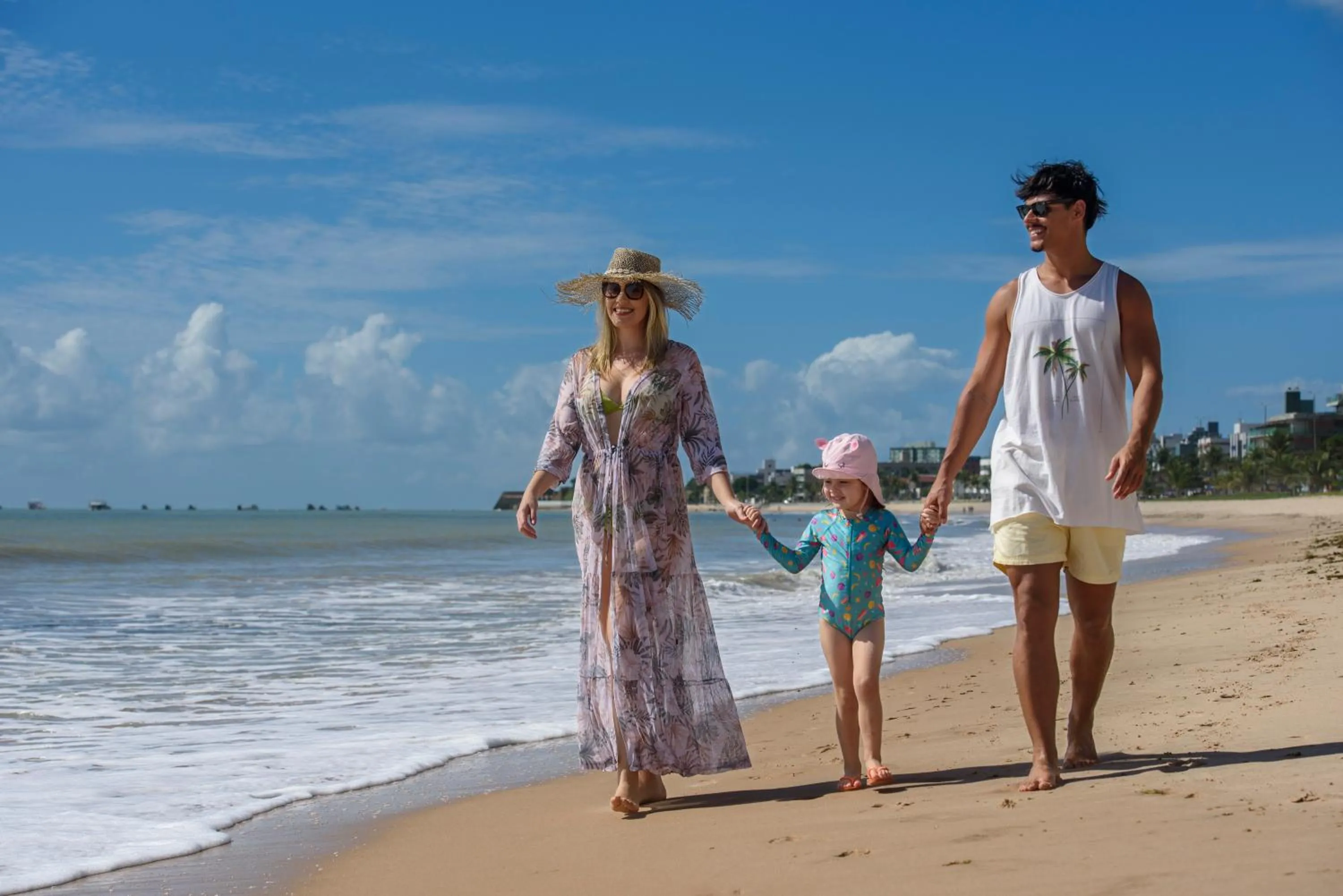 Beach in Hardman Praia Hotel