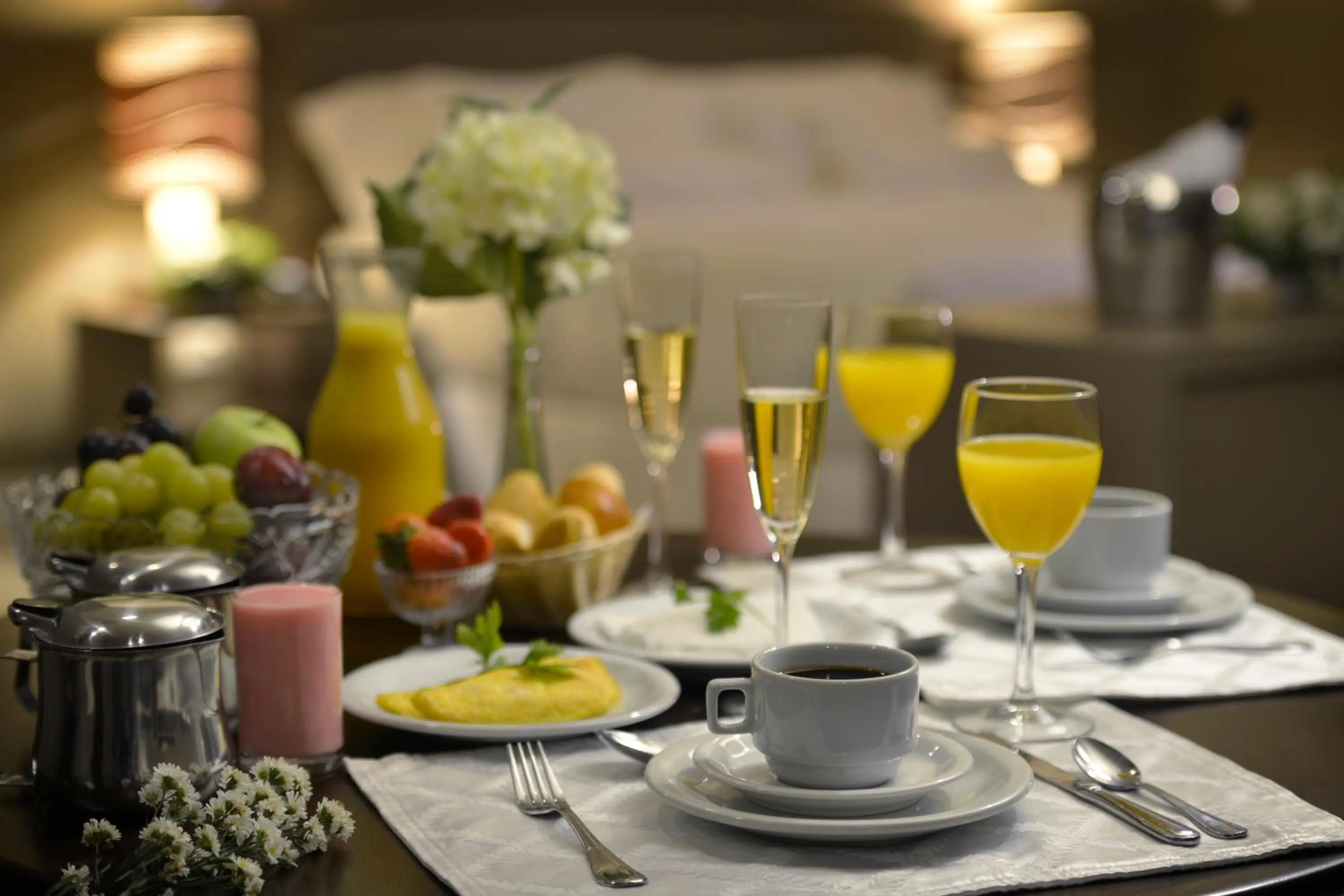 Food and drinks in Hardman Praia Hotel