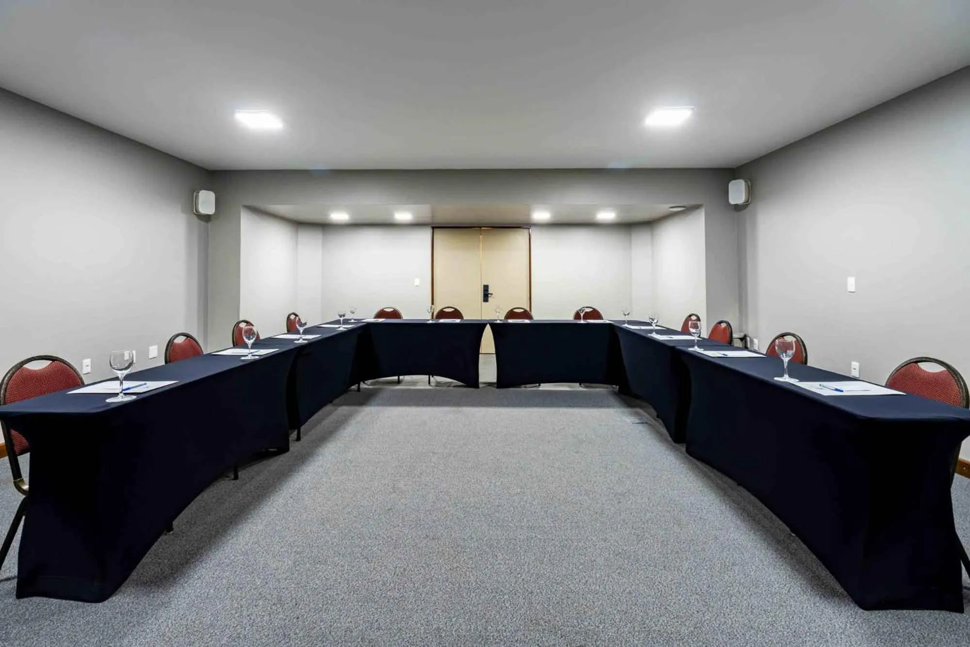 Meeting/conference room in Hardman Praia Hotel