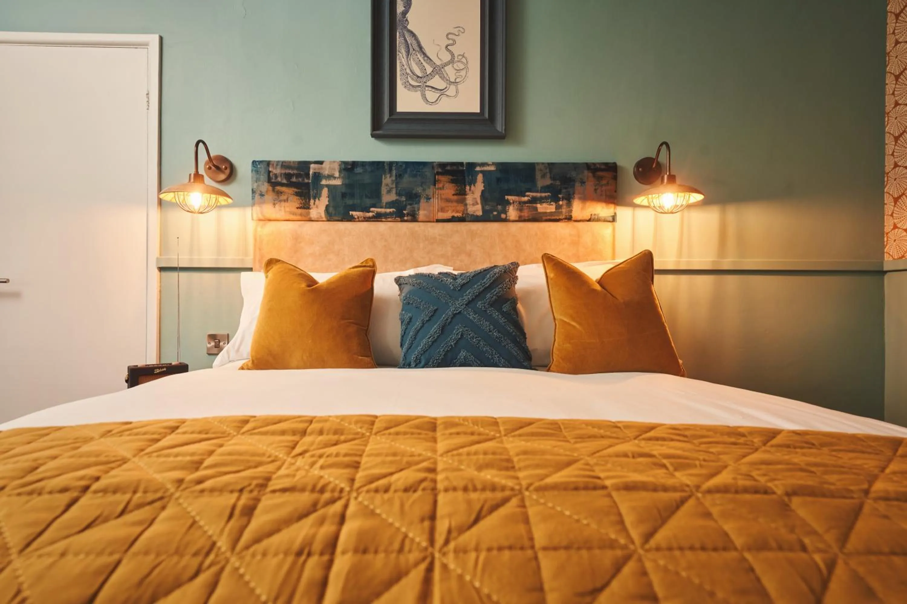 Bed in The Old Success Inn