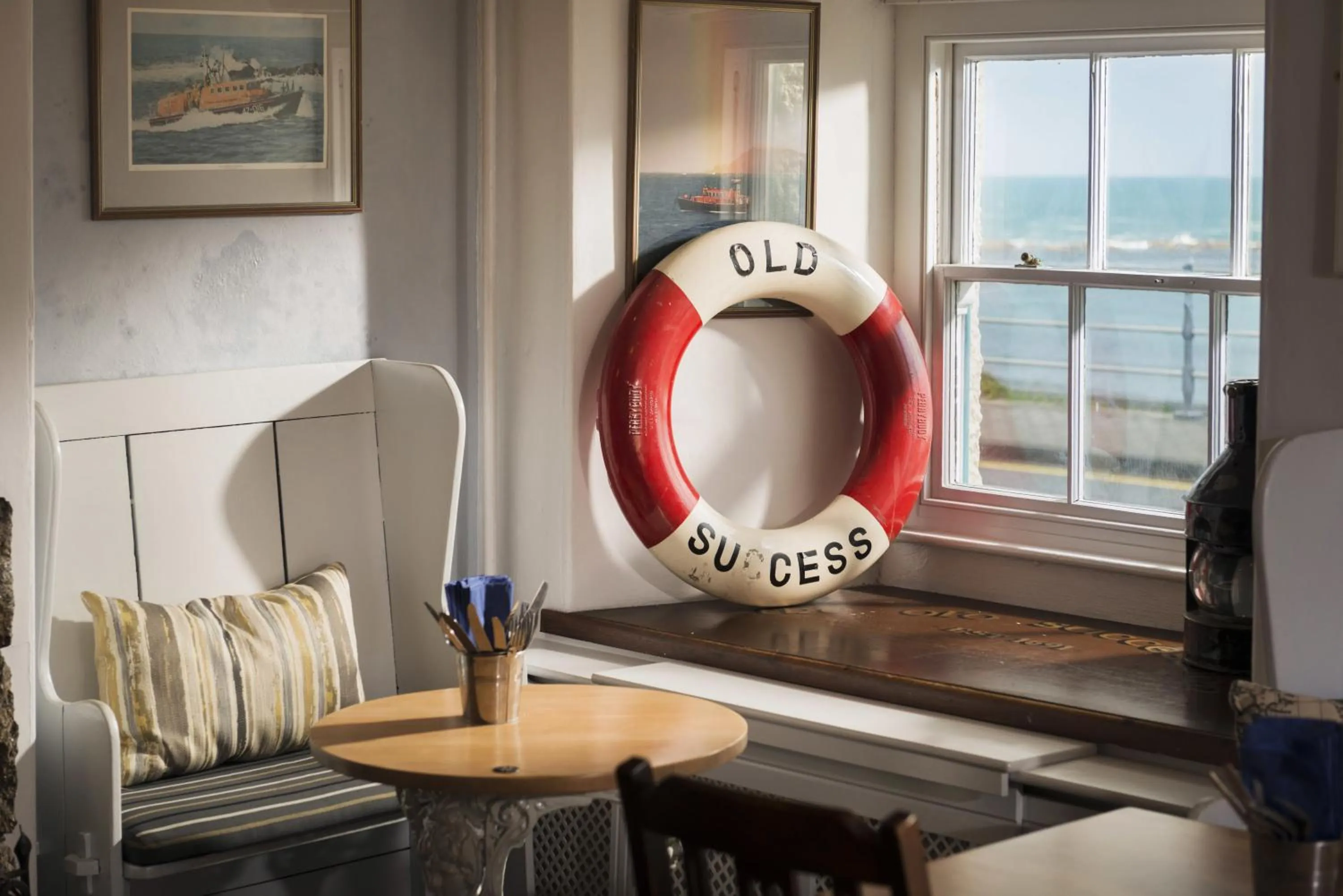 Lounge or bar in The Old Success Inn