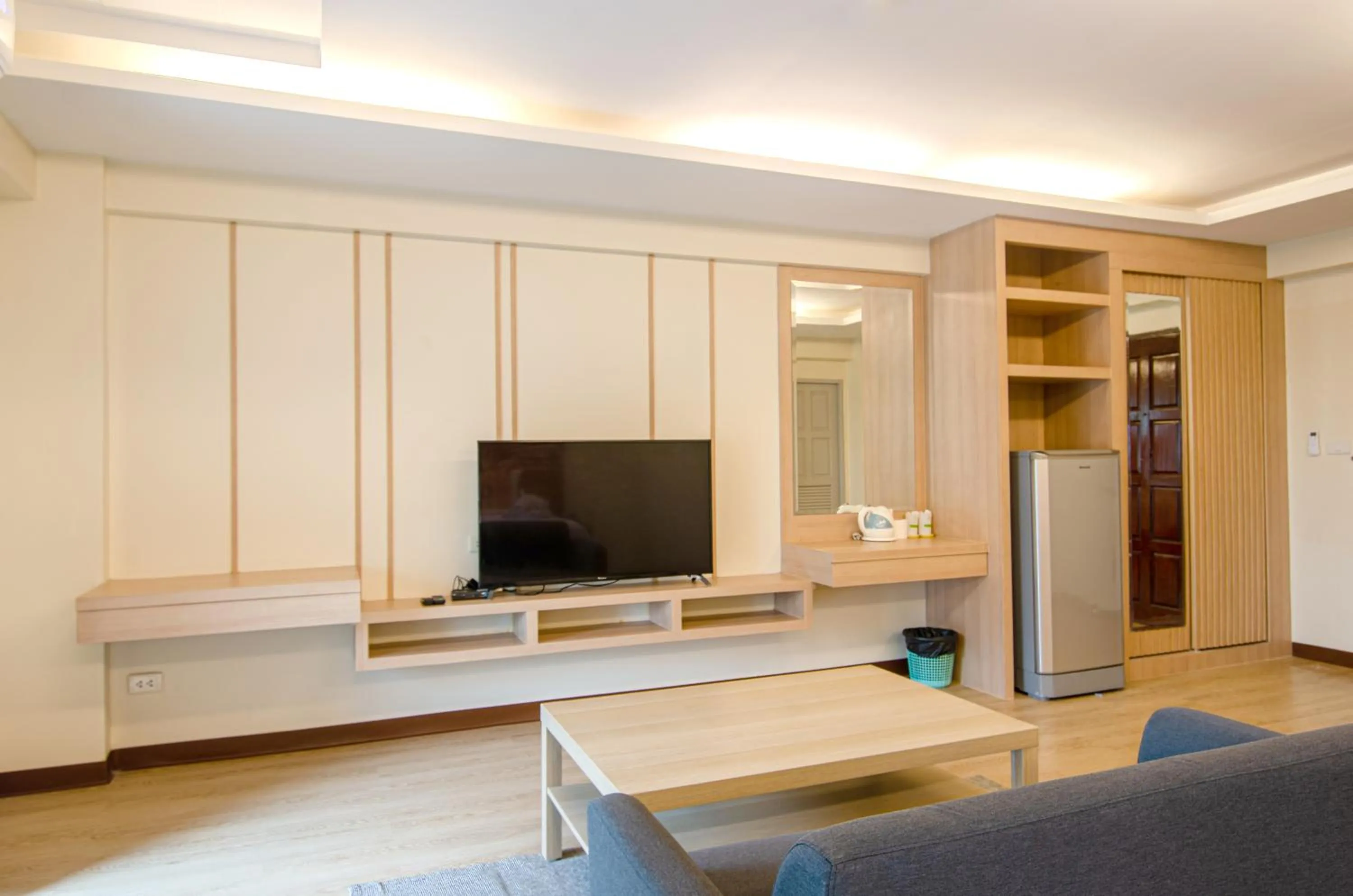 Communal lounge/ TV room in Tara Lake