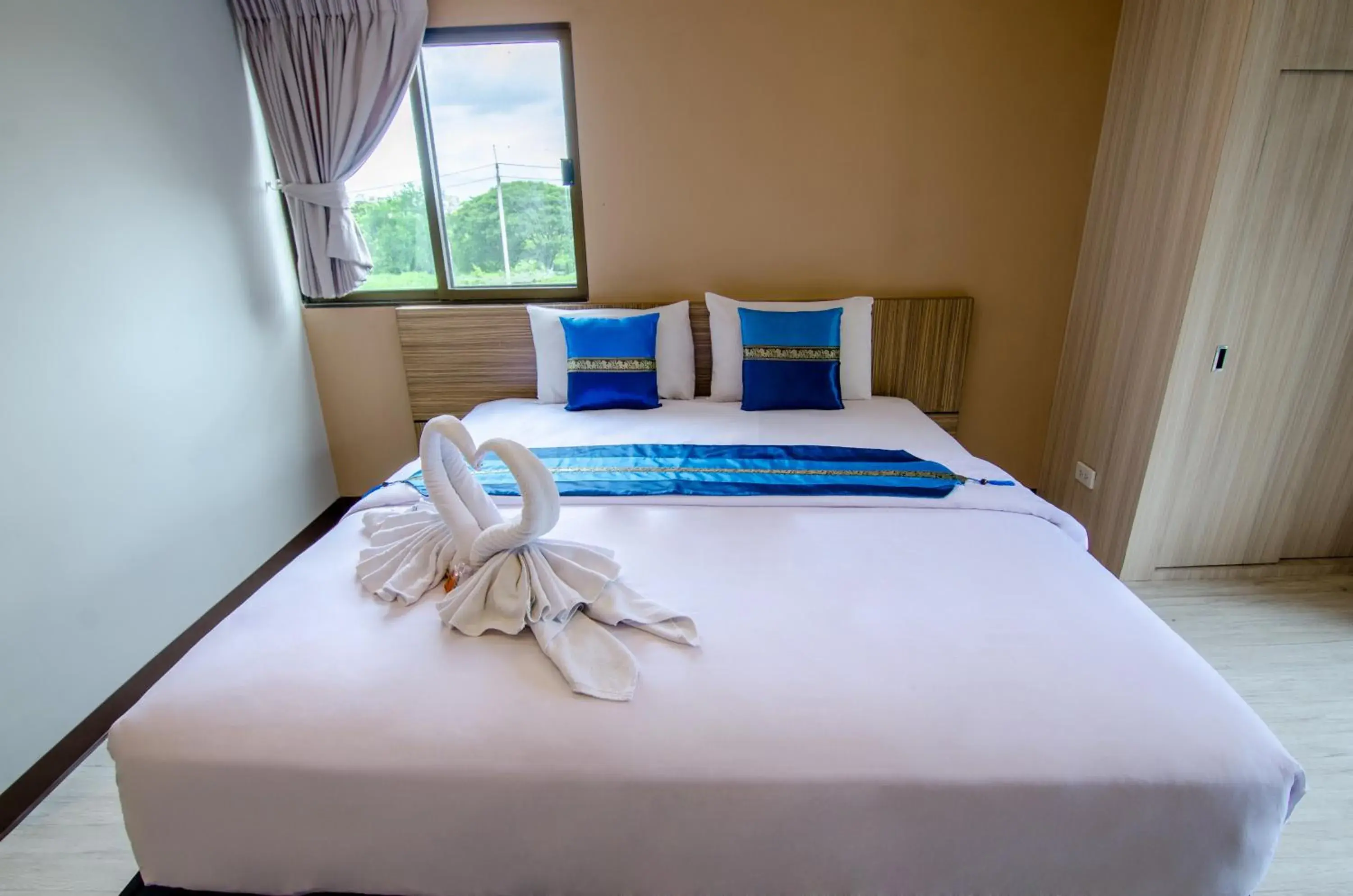 Deluxe Double Room in Tara Lake Deluxe Double Room in Tara Lake