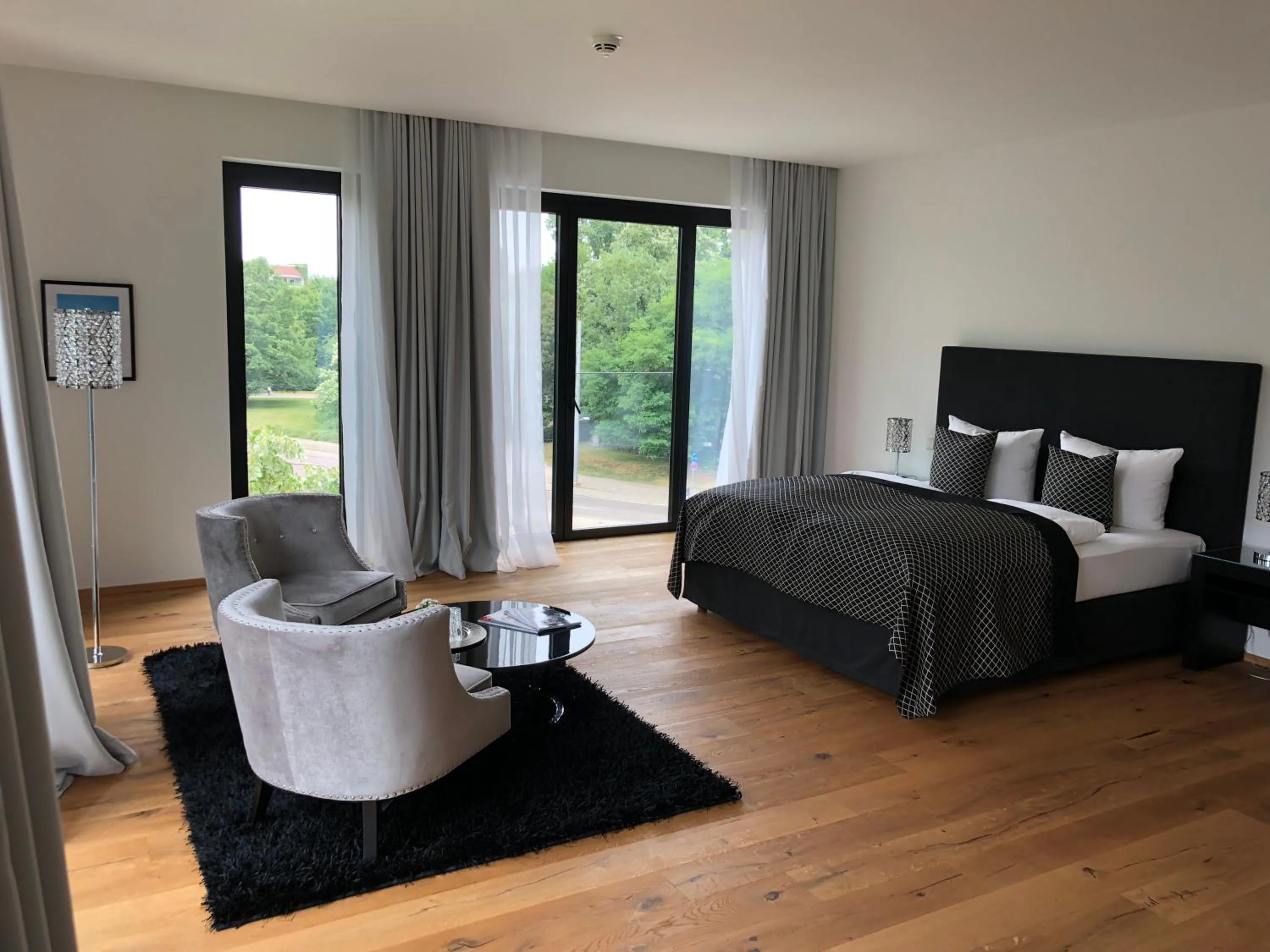 Photo of the whole room, Bed in Voss Villa