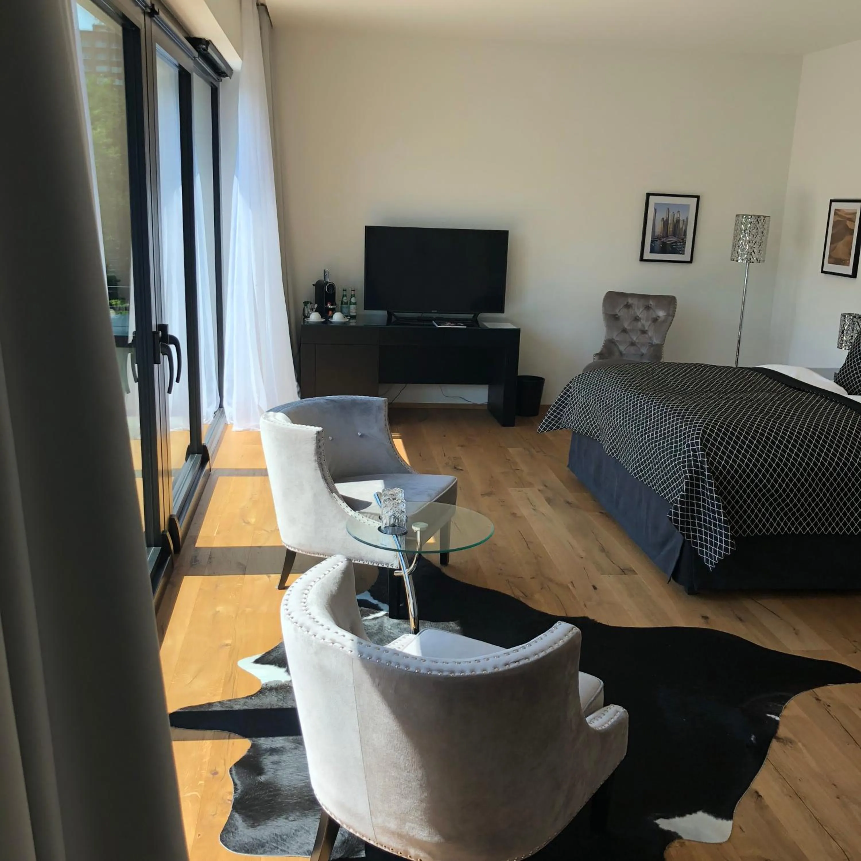 Photo of the whole room, Bed in Voss Villa