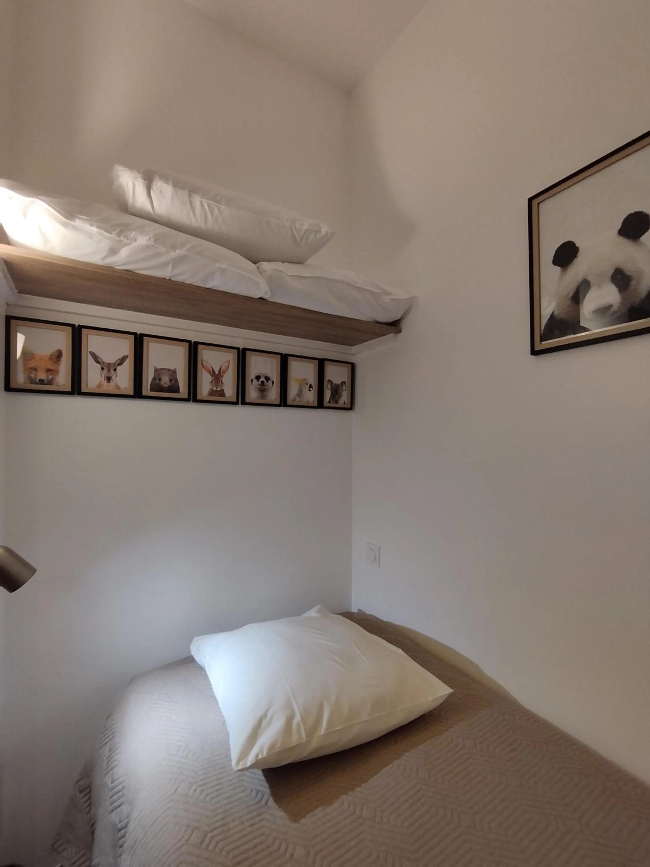 Shower, Bed in The Originals Access, Hotel Le Canter Saumur